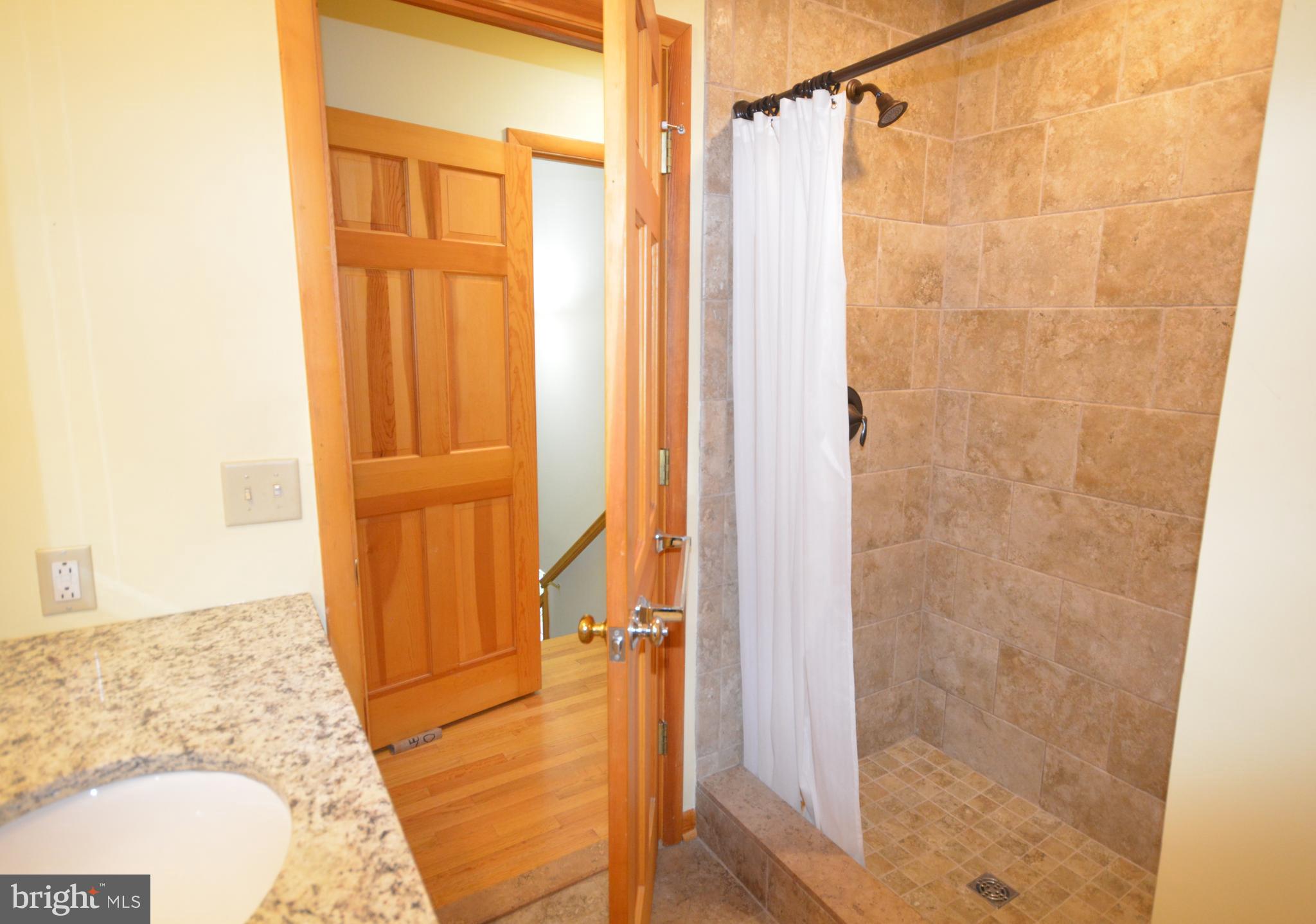 GOVERNOR GRASON MANOR - Residential