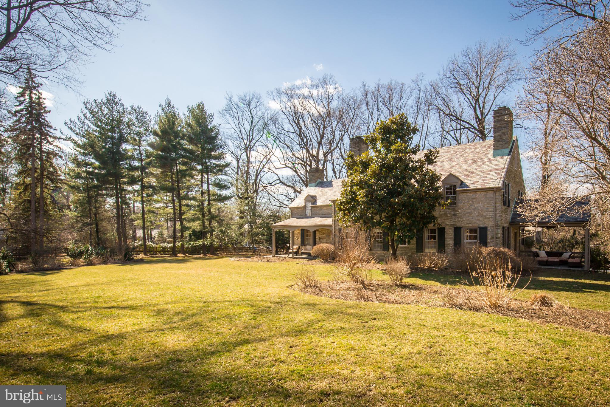 CHESTNUT HILL - Residential