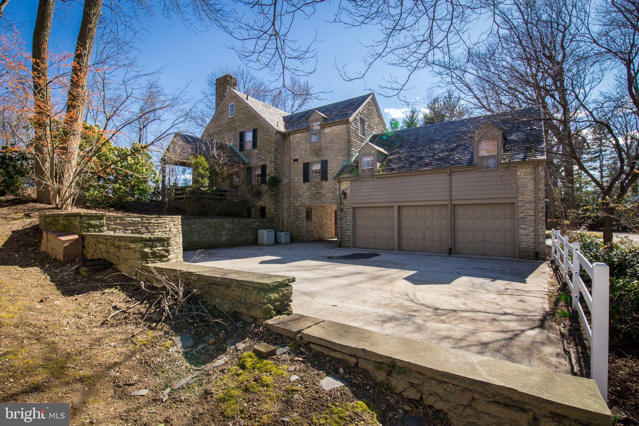 CHESTNUT HILL - Residential