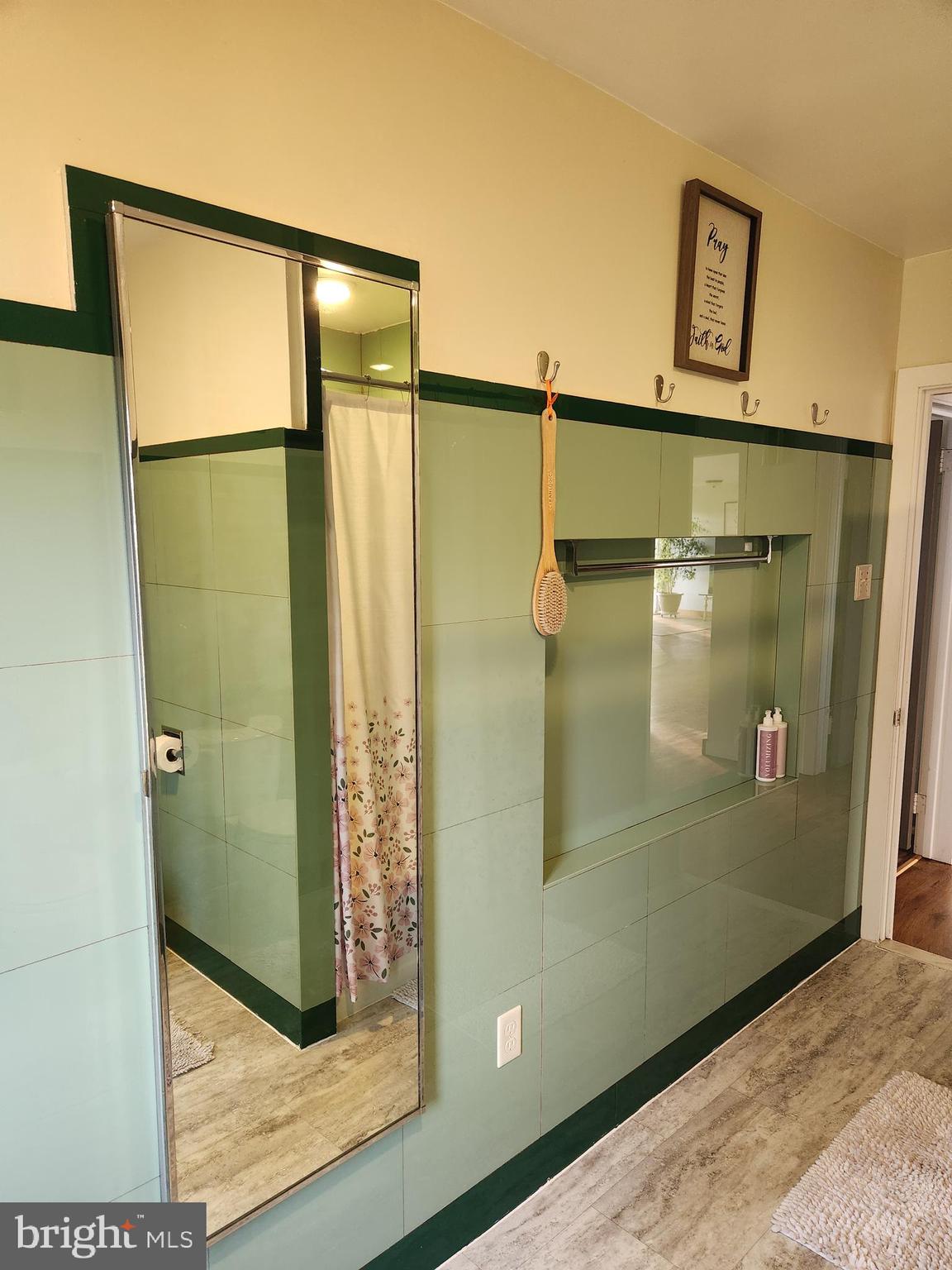 EAST HEMPFIELD TWP - Residential