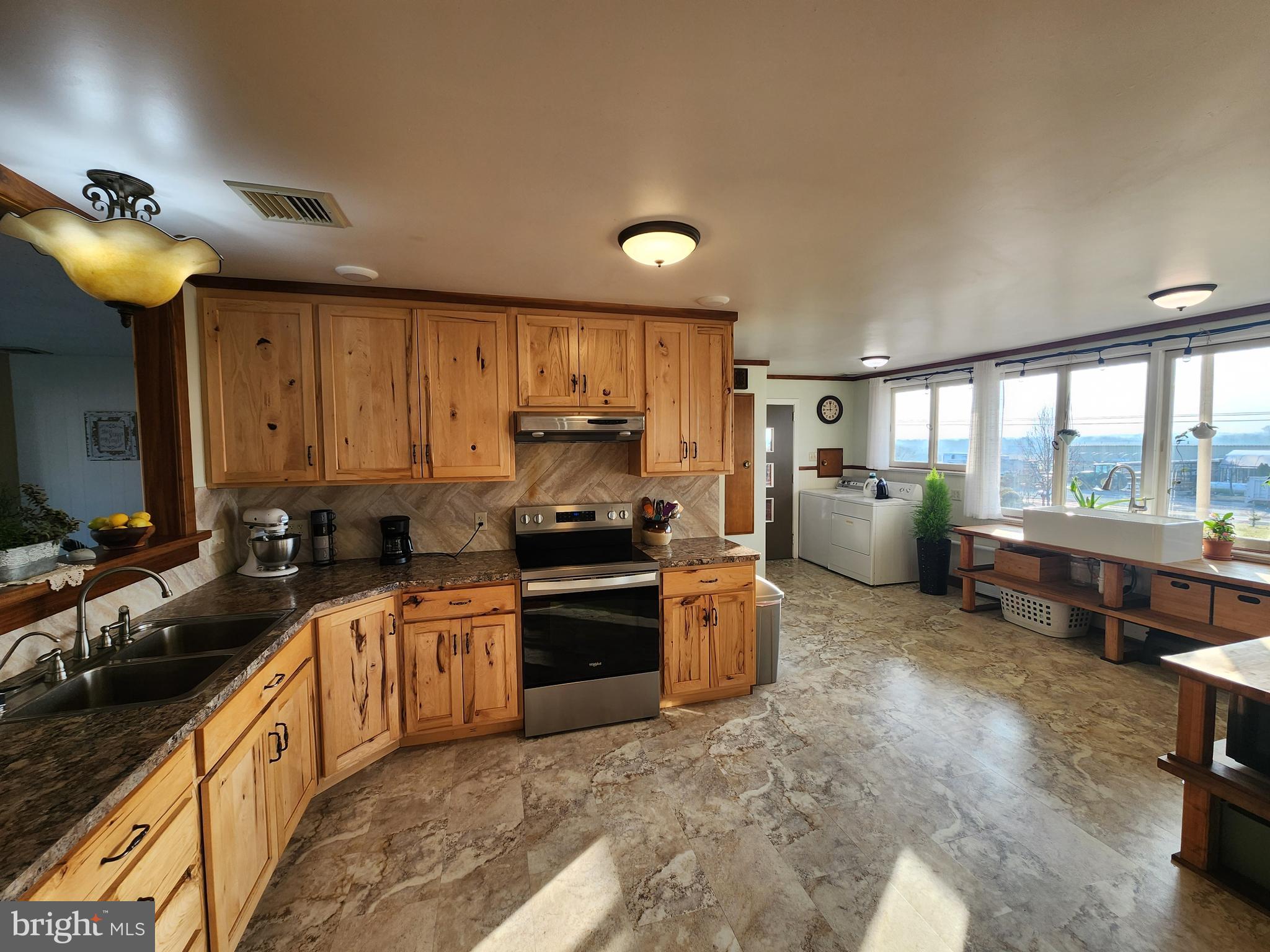 EAST HEMPFIELD TWP - Residential