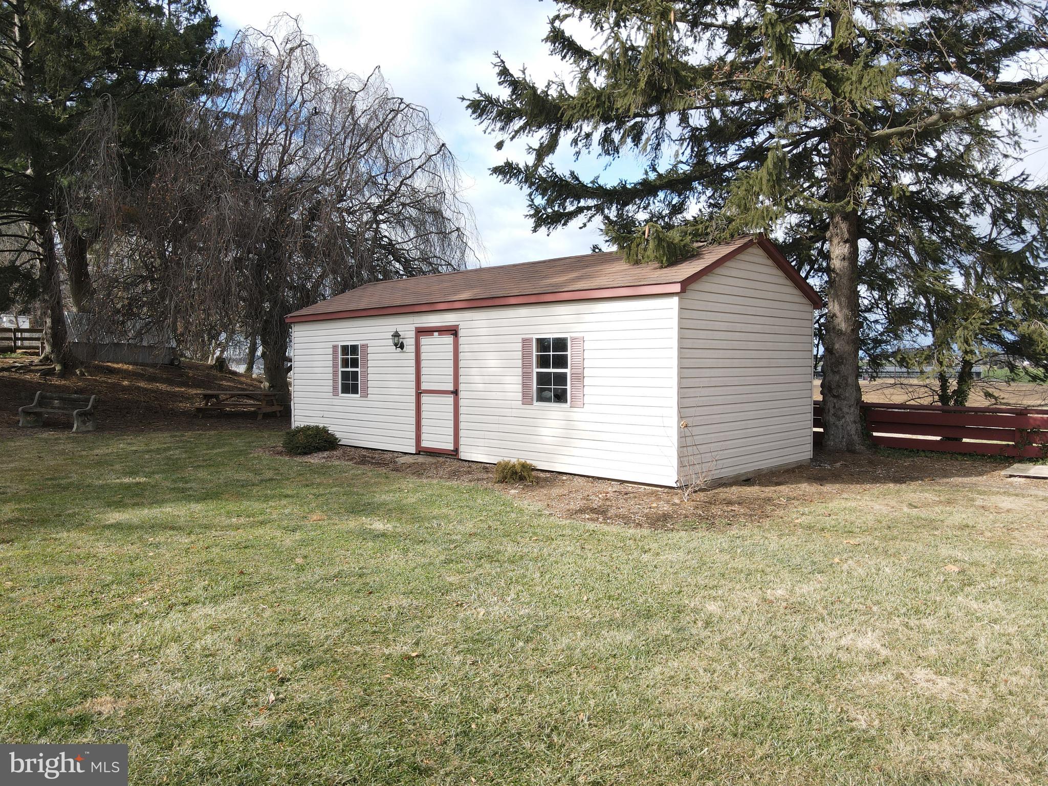 EAST HEMPFIELD TWP - Residential