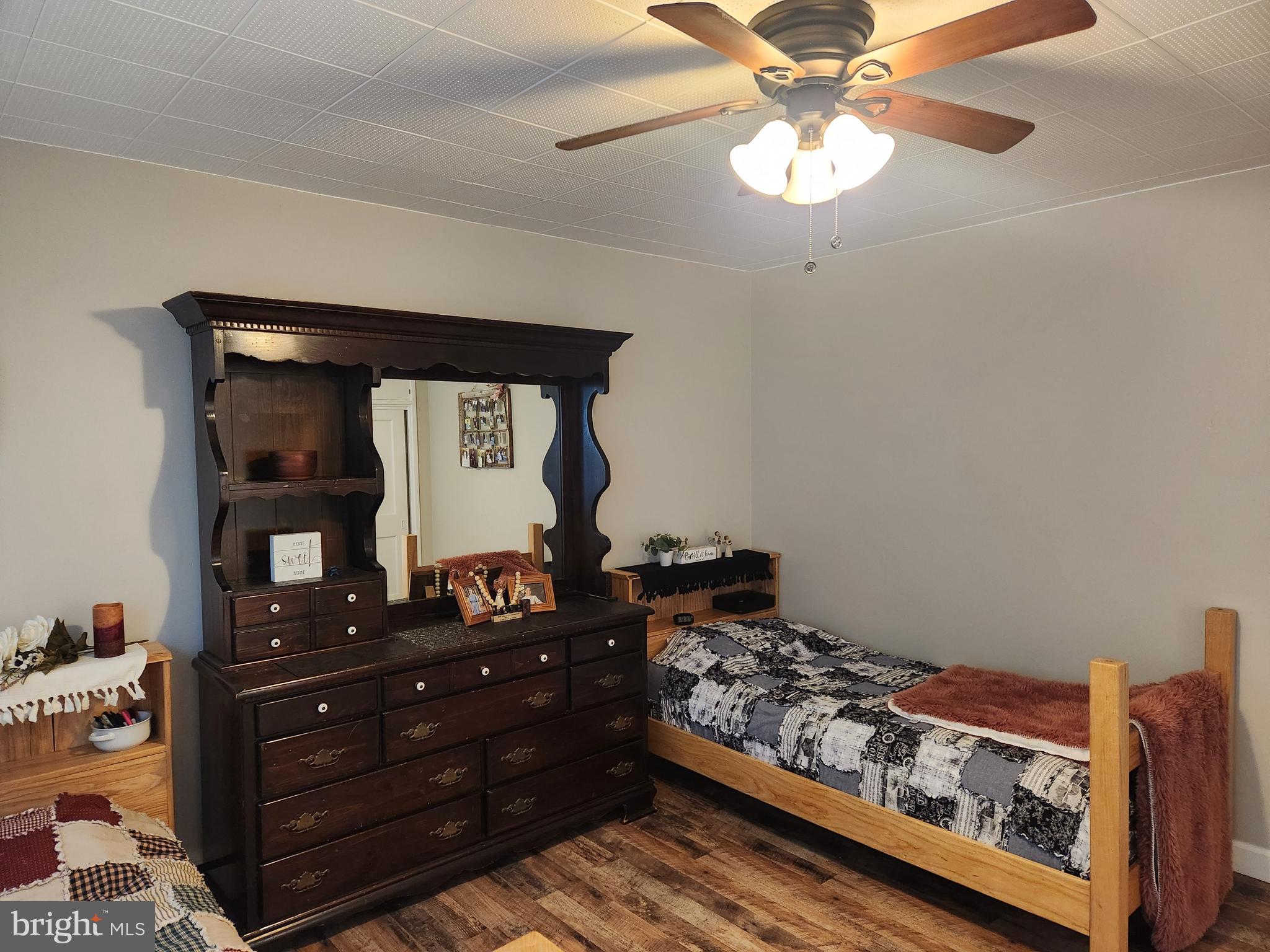 EAST HEMPFIELD TWP - Residential