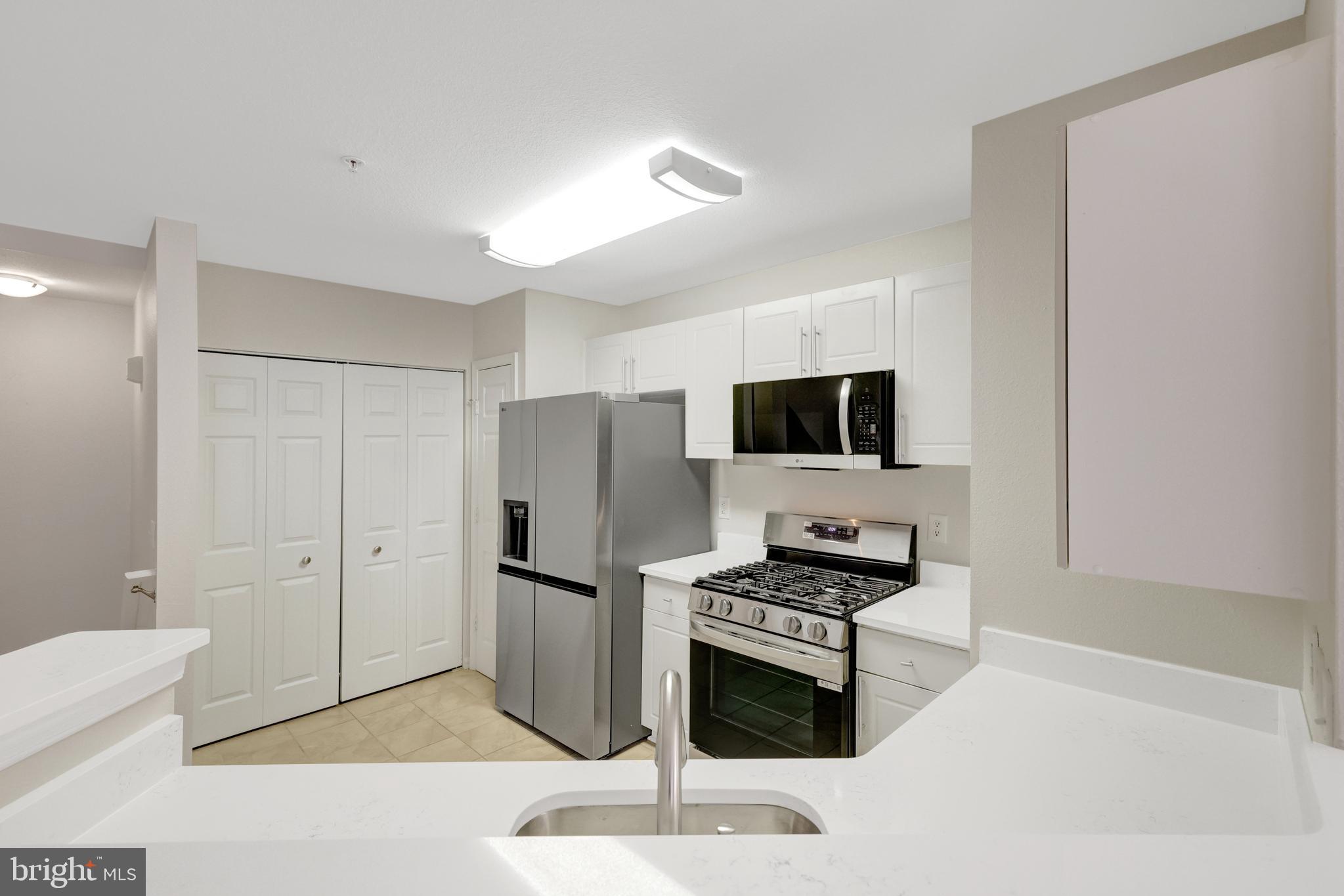 GATES OF FAIR LAKES - Residential