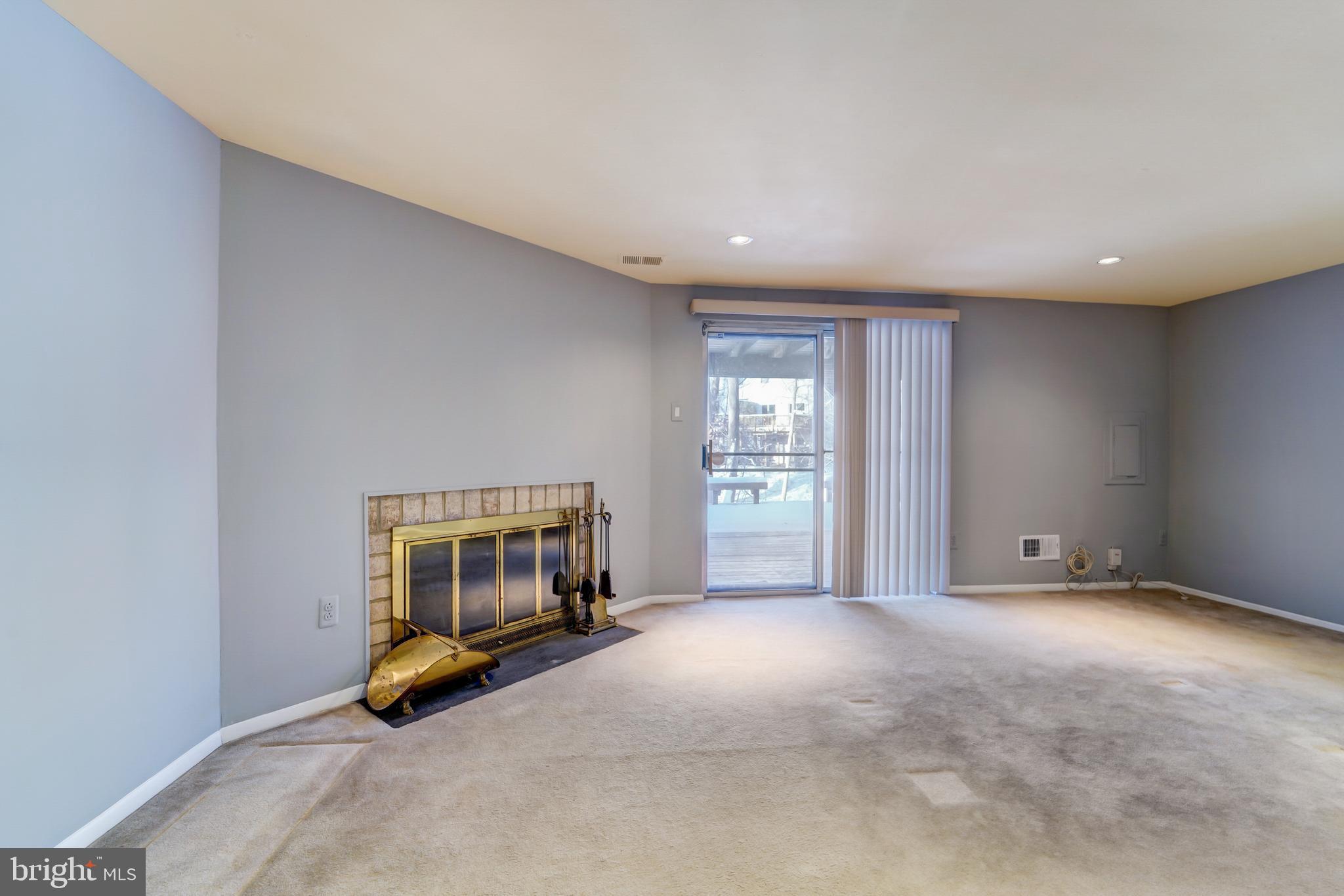 VILLAGE OF OWEN BROWN - Residential