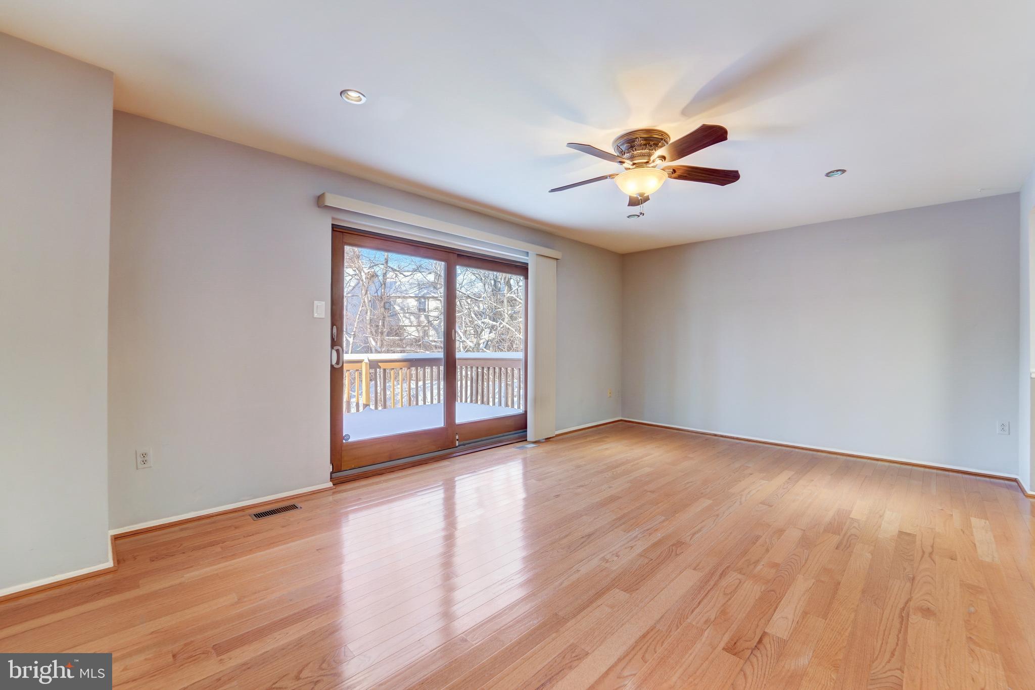 VILLAGE OF OWEN BROWN - Residential