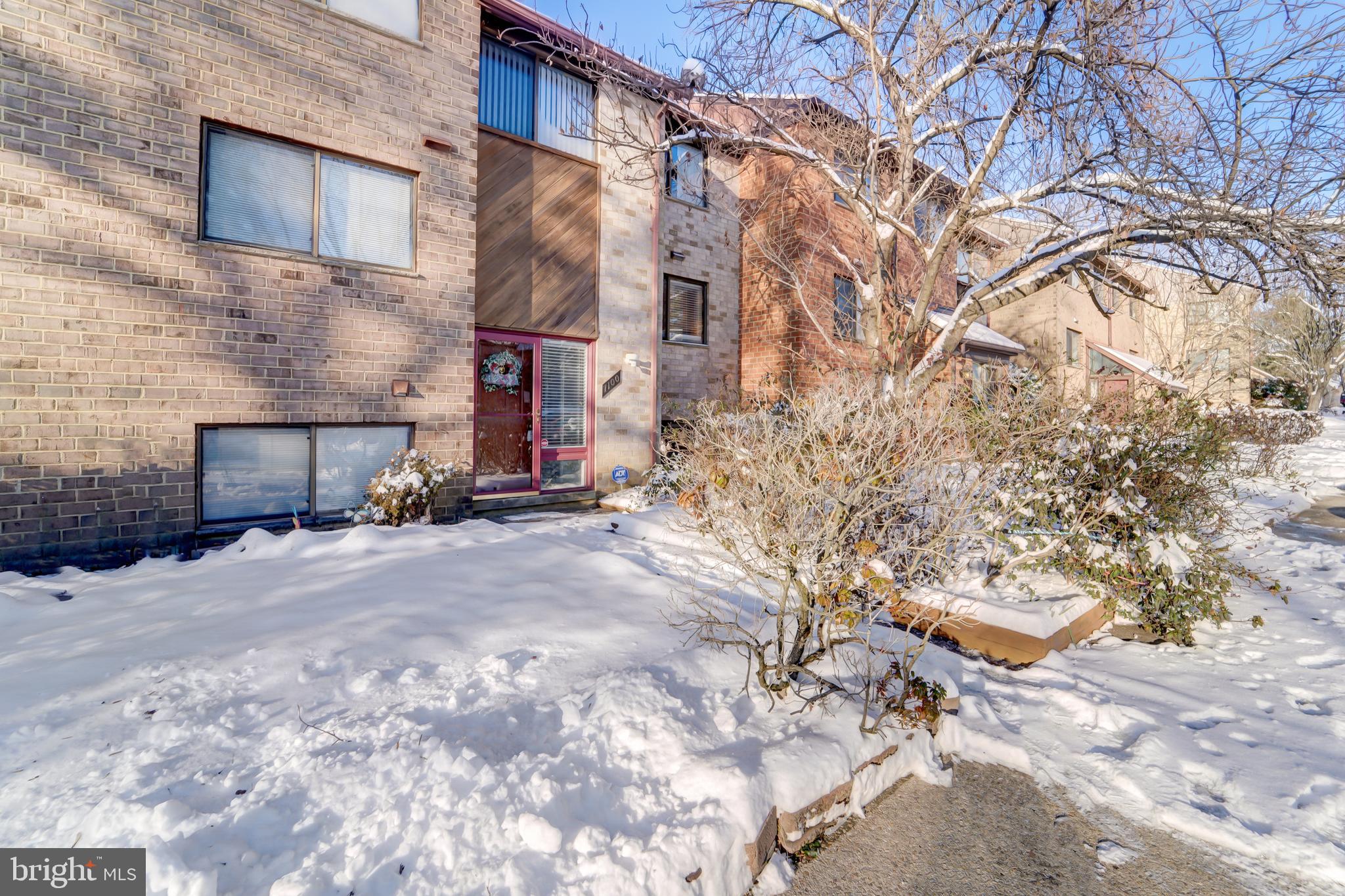 VILLAGE OF OWEN BROWN - Residential