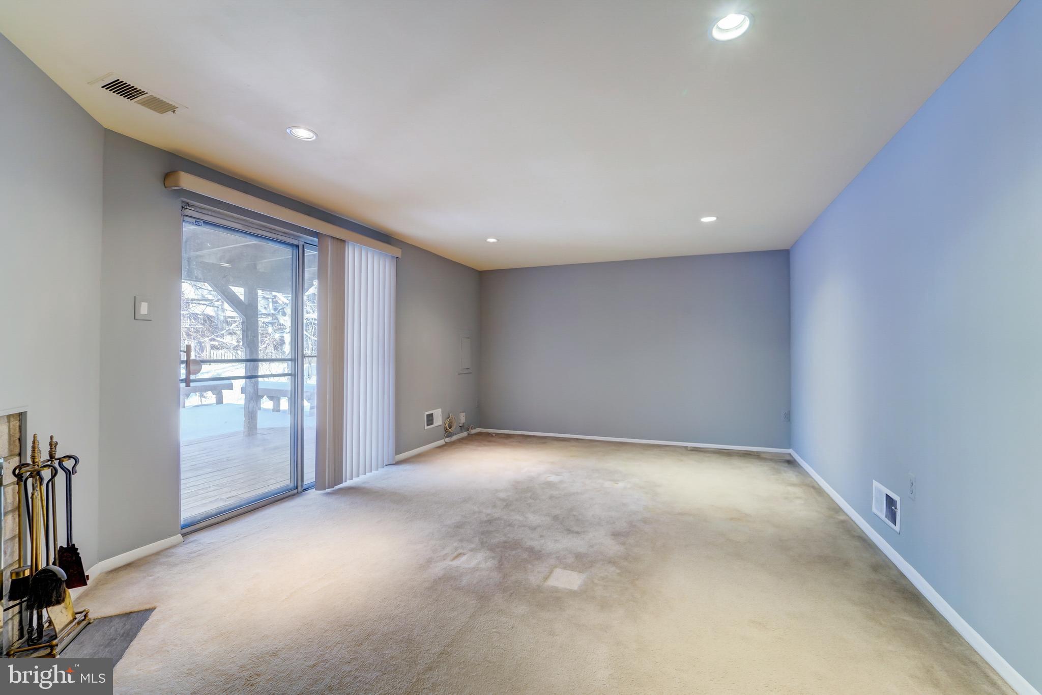 VILLAGE OF OWEN BROWN - Residential