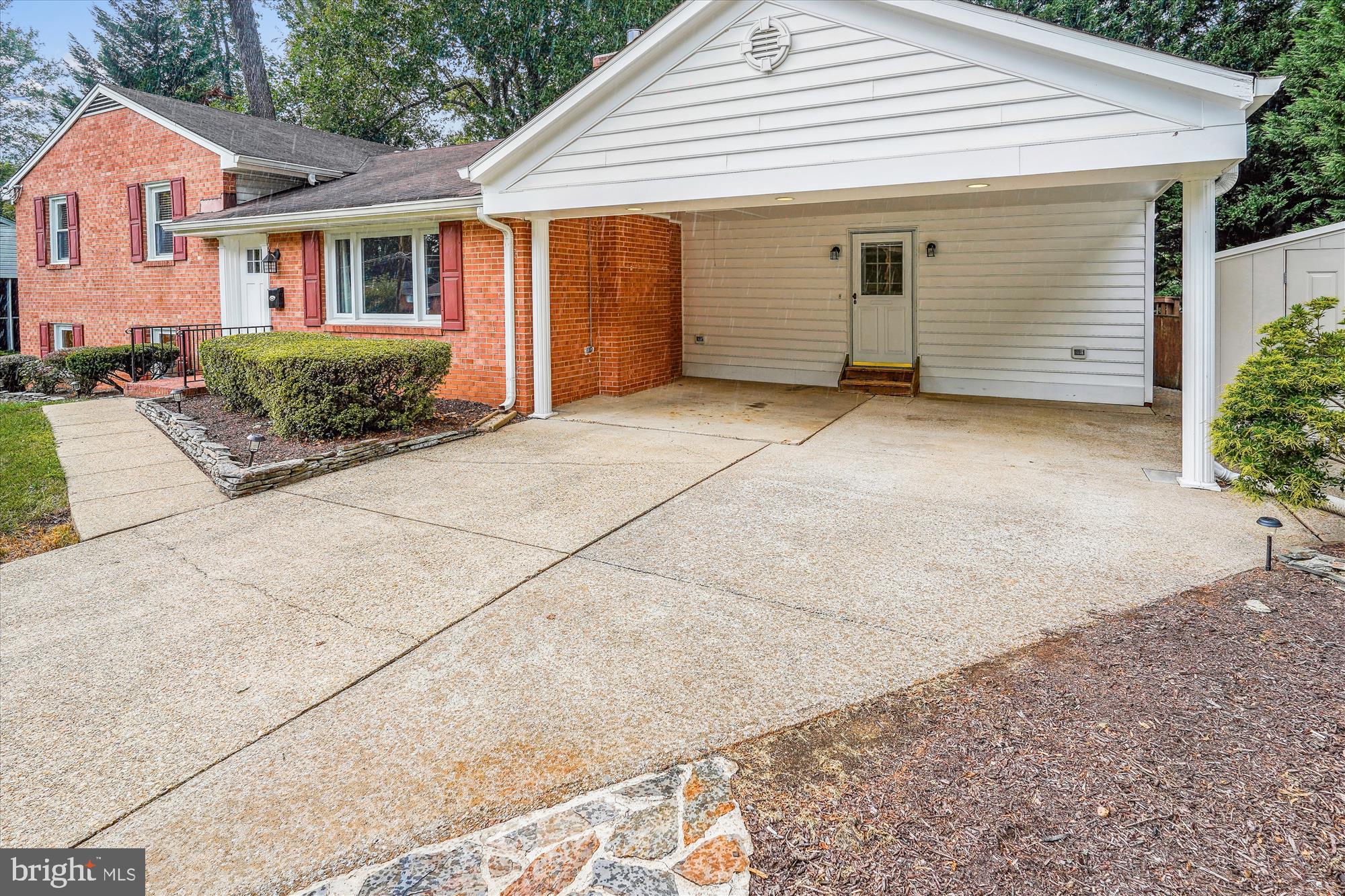 NORTH SPRINGFIELD - Residential