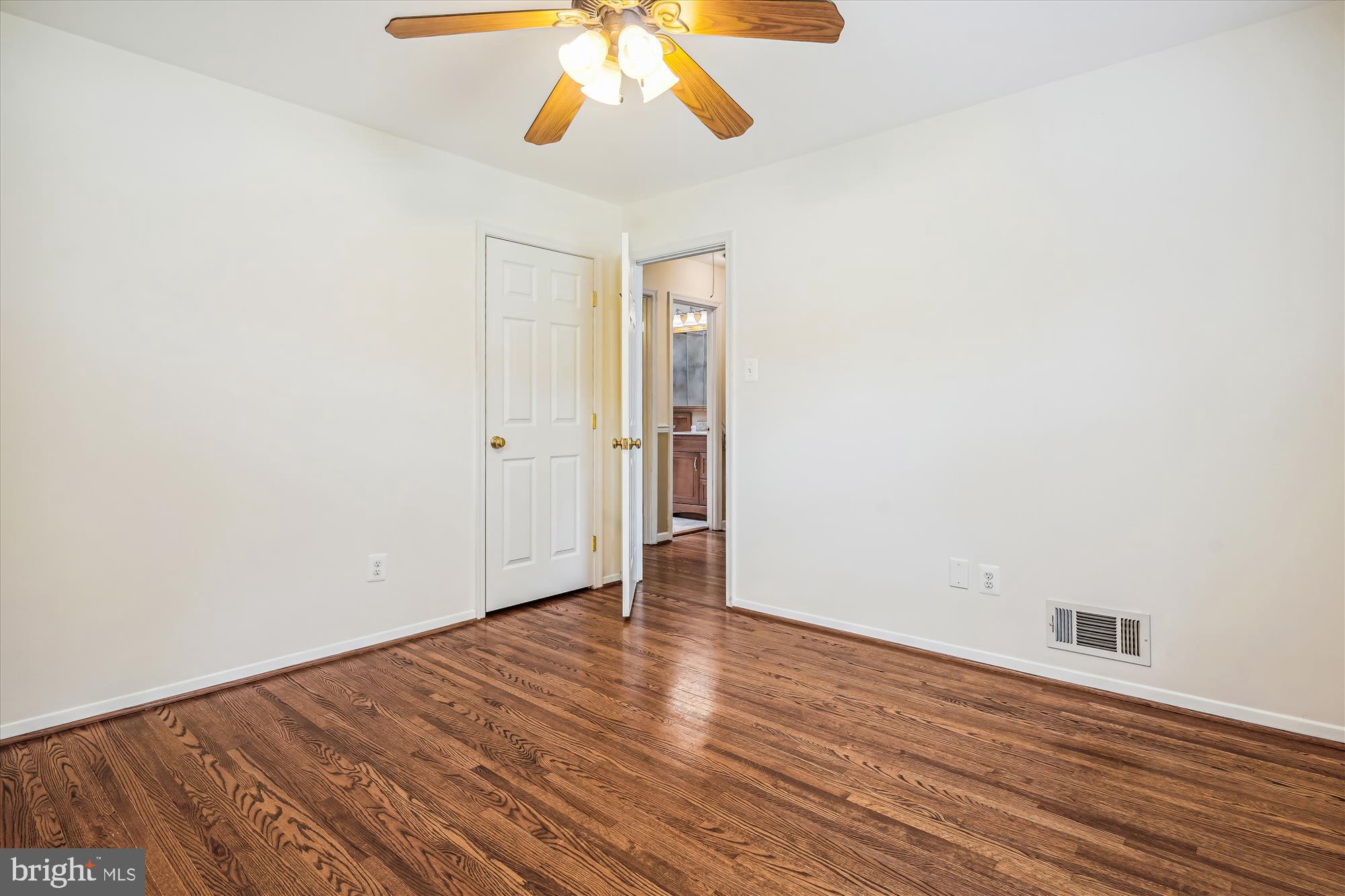 NORTH SPRINGFIELD - Residential