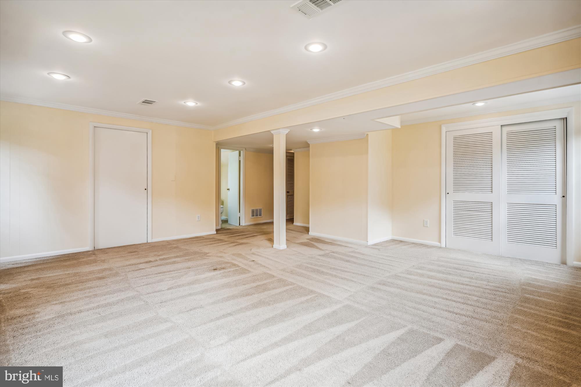 NORTH SPRINGFIELD - Residential