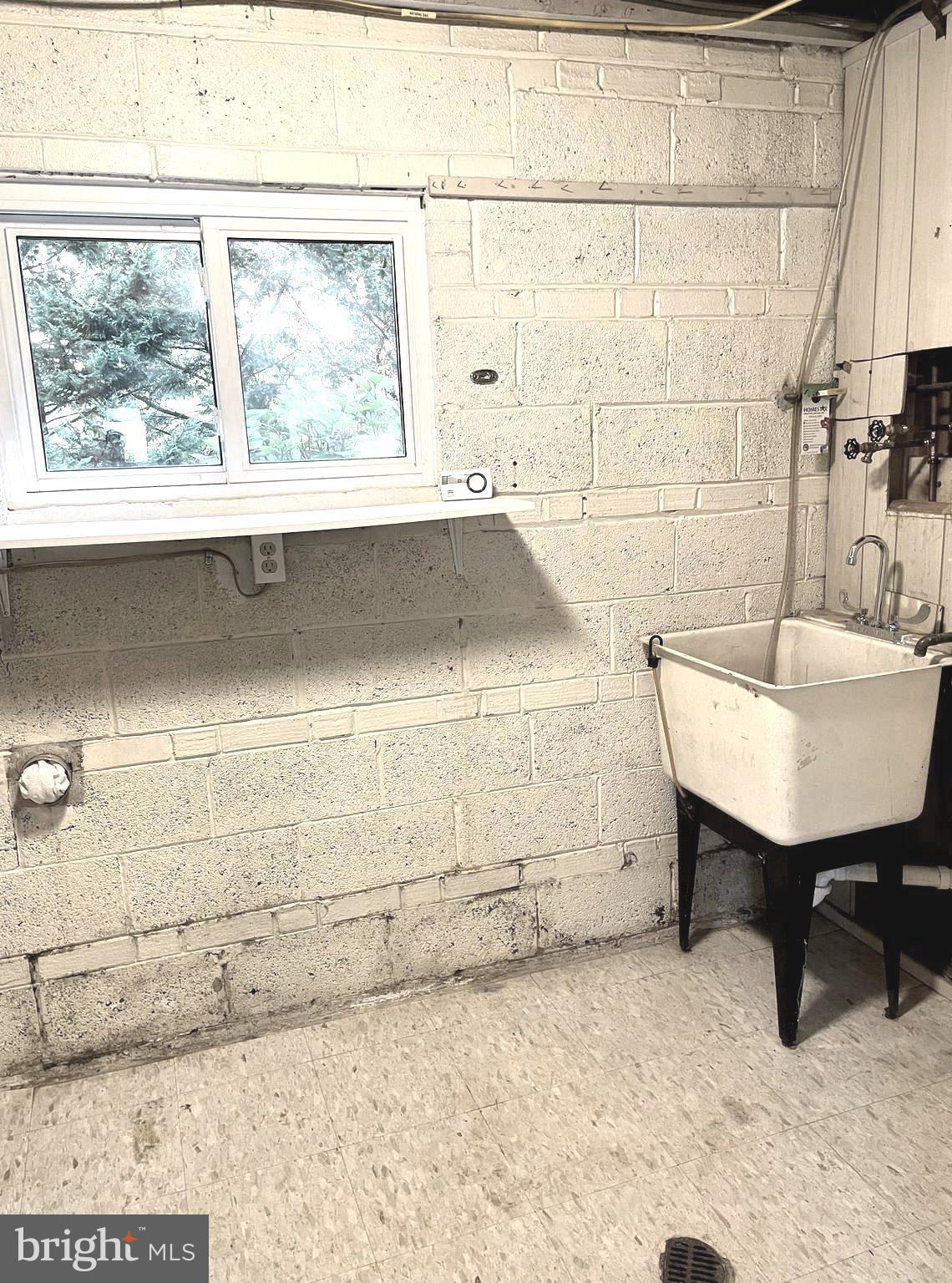 NORTH SPRINGFIELD - Residential