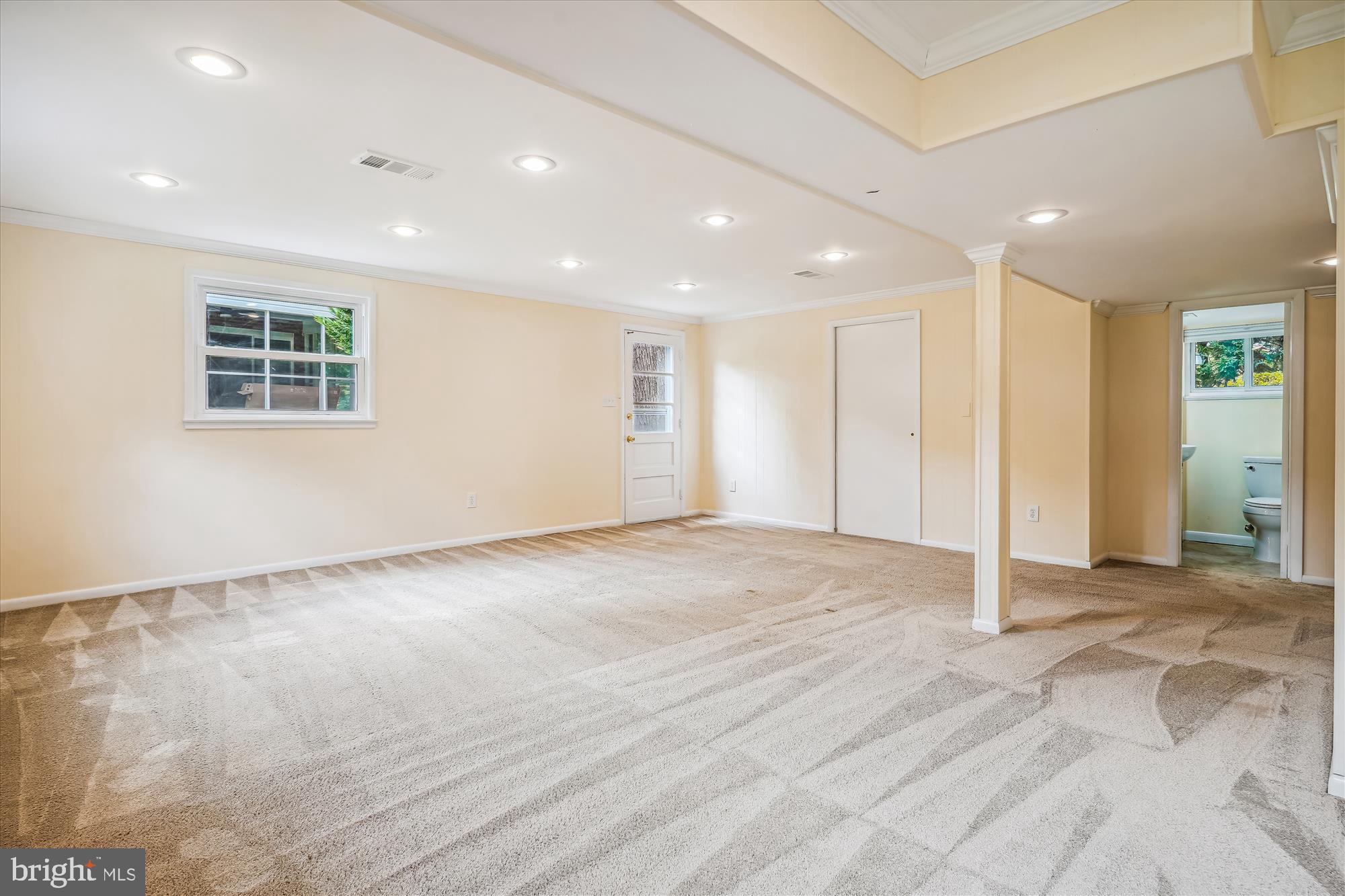 NORTH SPRINGFIELD - Residential