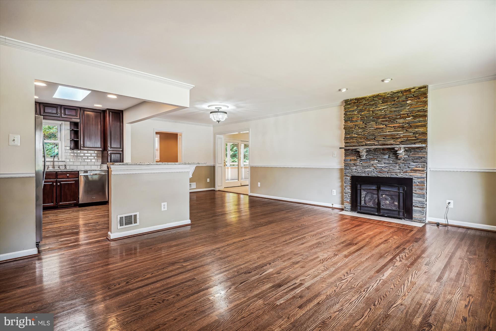 NORTH SPRINGFIELD - Residential