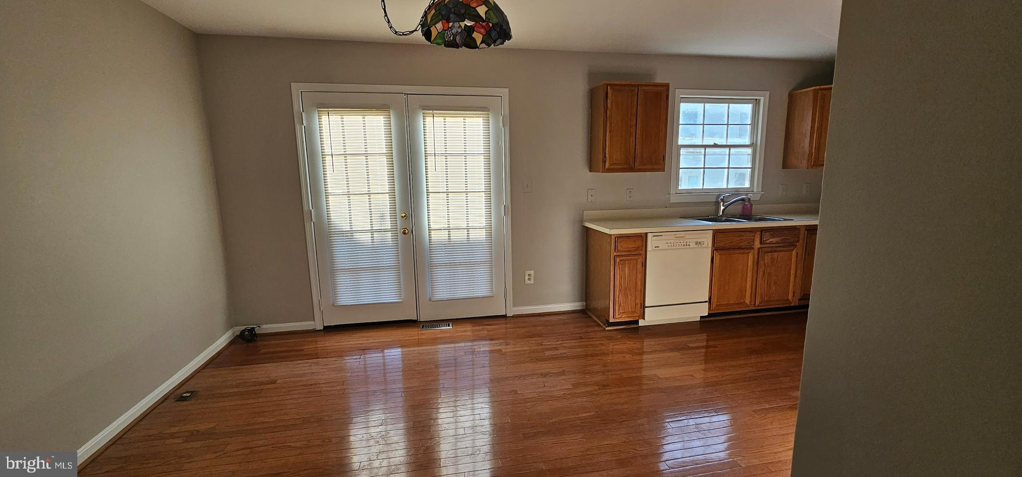 LIFESTYLE AT SULLY STATION - Residential Lease