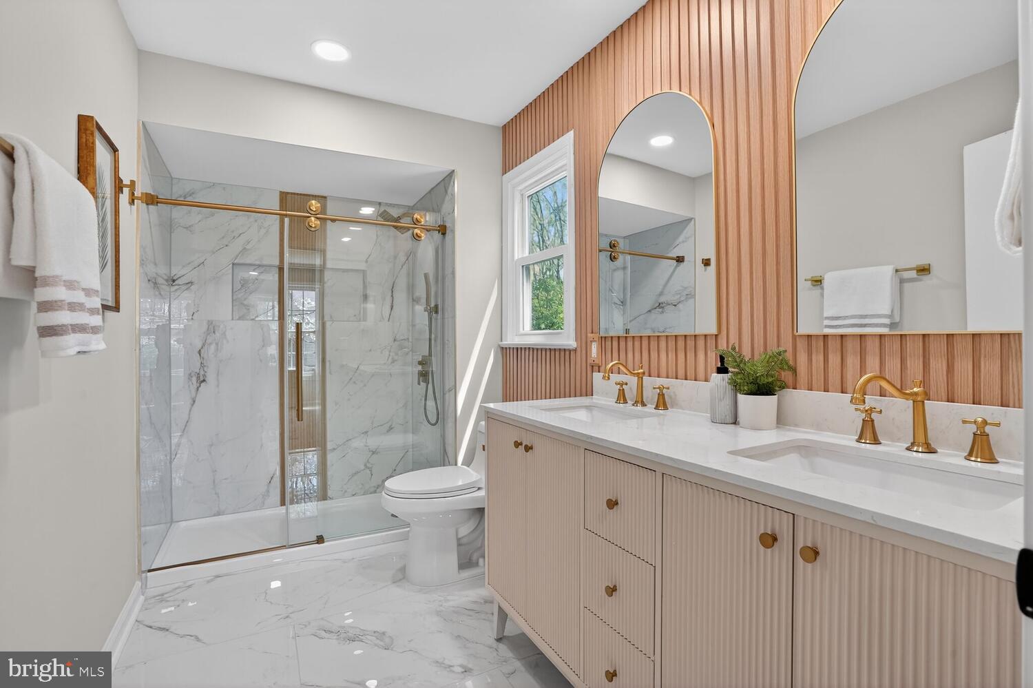 GLENWOOD MANOR - Residential