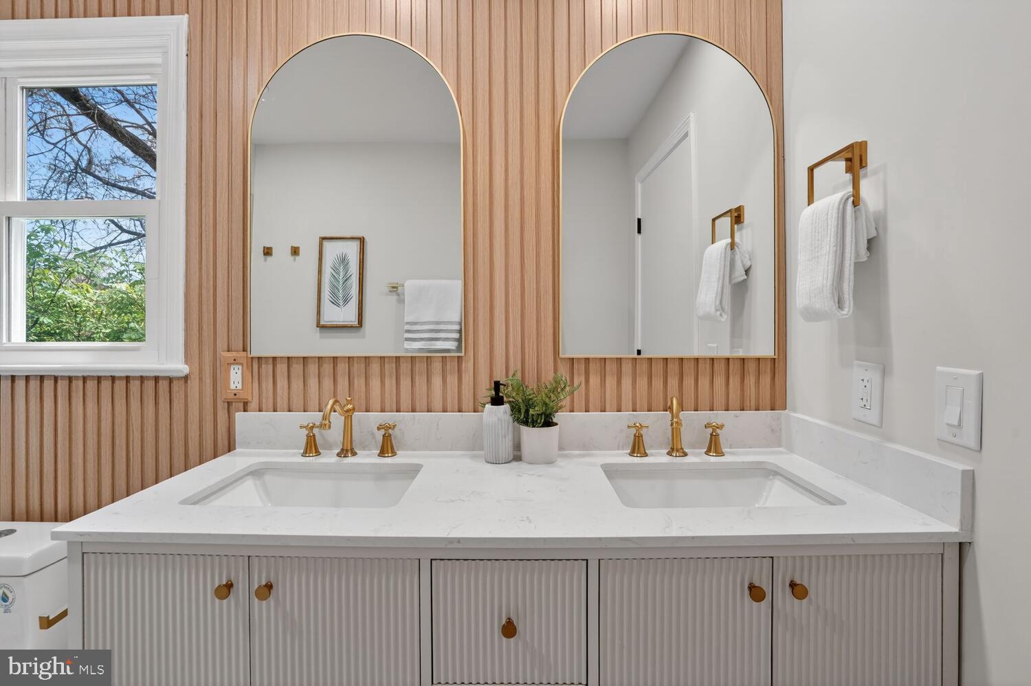 GLENWOOD MANOR - Residential