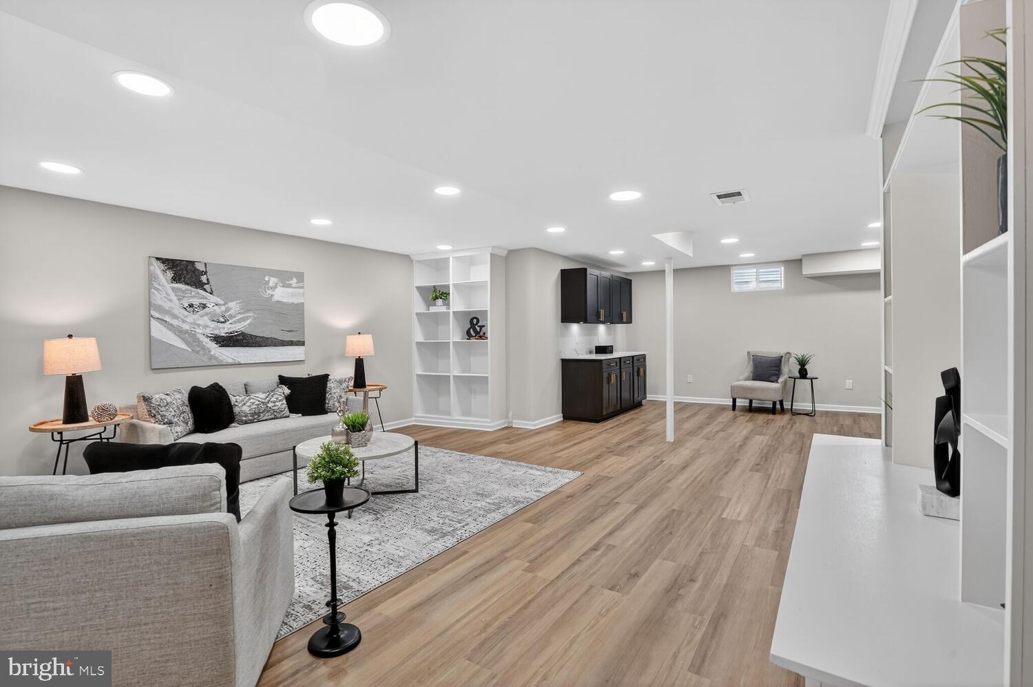 GLENWOOD MANOR - Residential