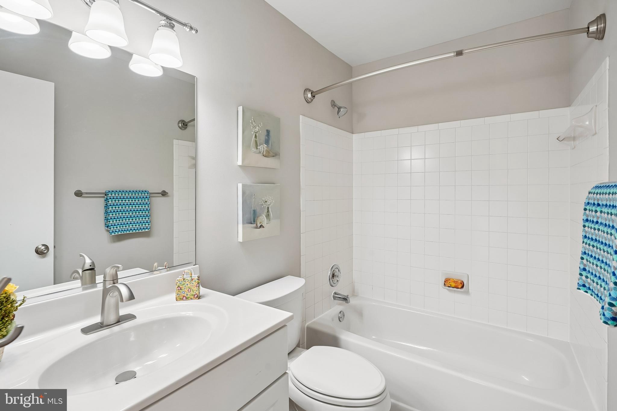 ROLLING RIDGE - Residential