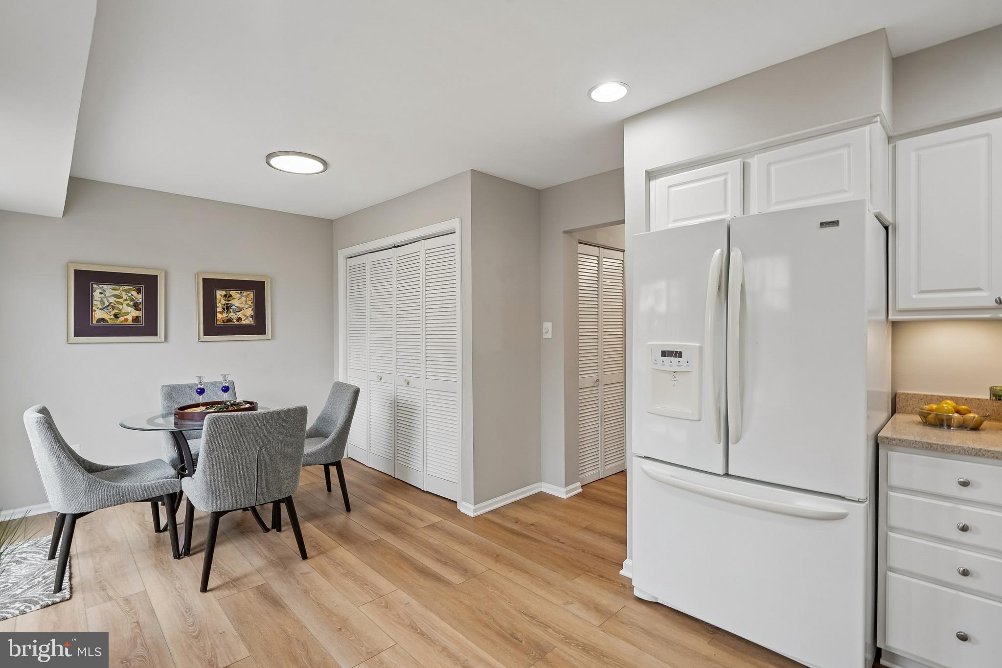 ROLLING RIDGE - Residential