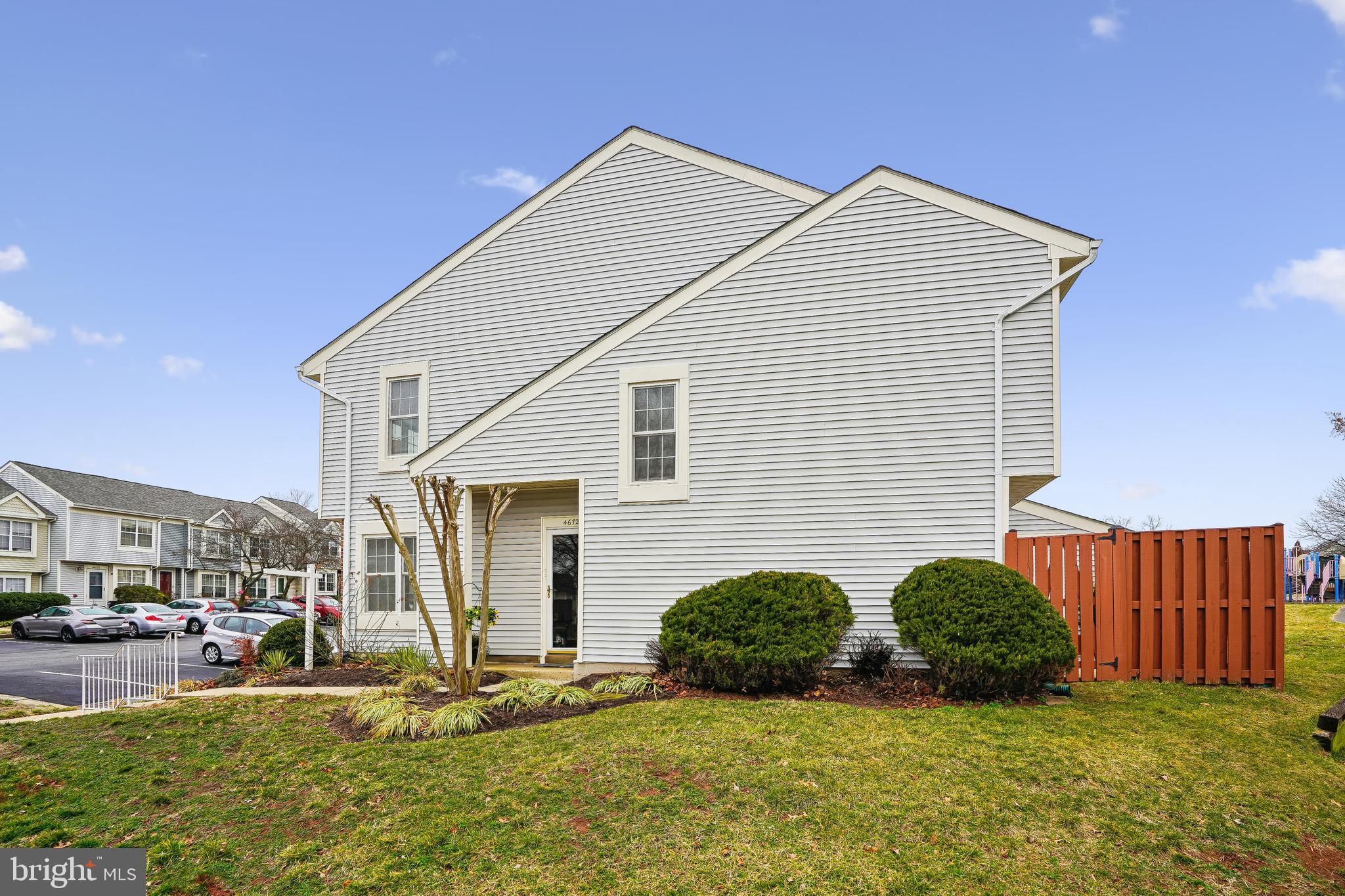 ROLLING RIDGE - Residential