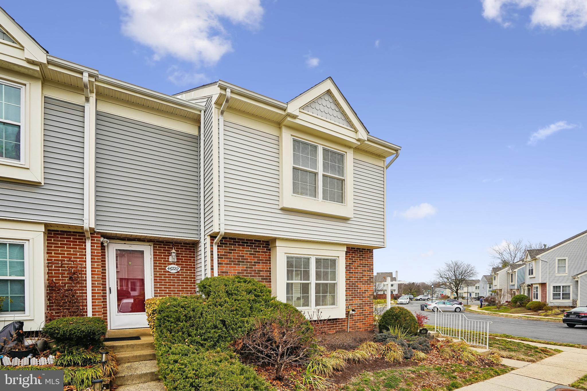 ROLLING RIDGE - Residential