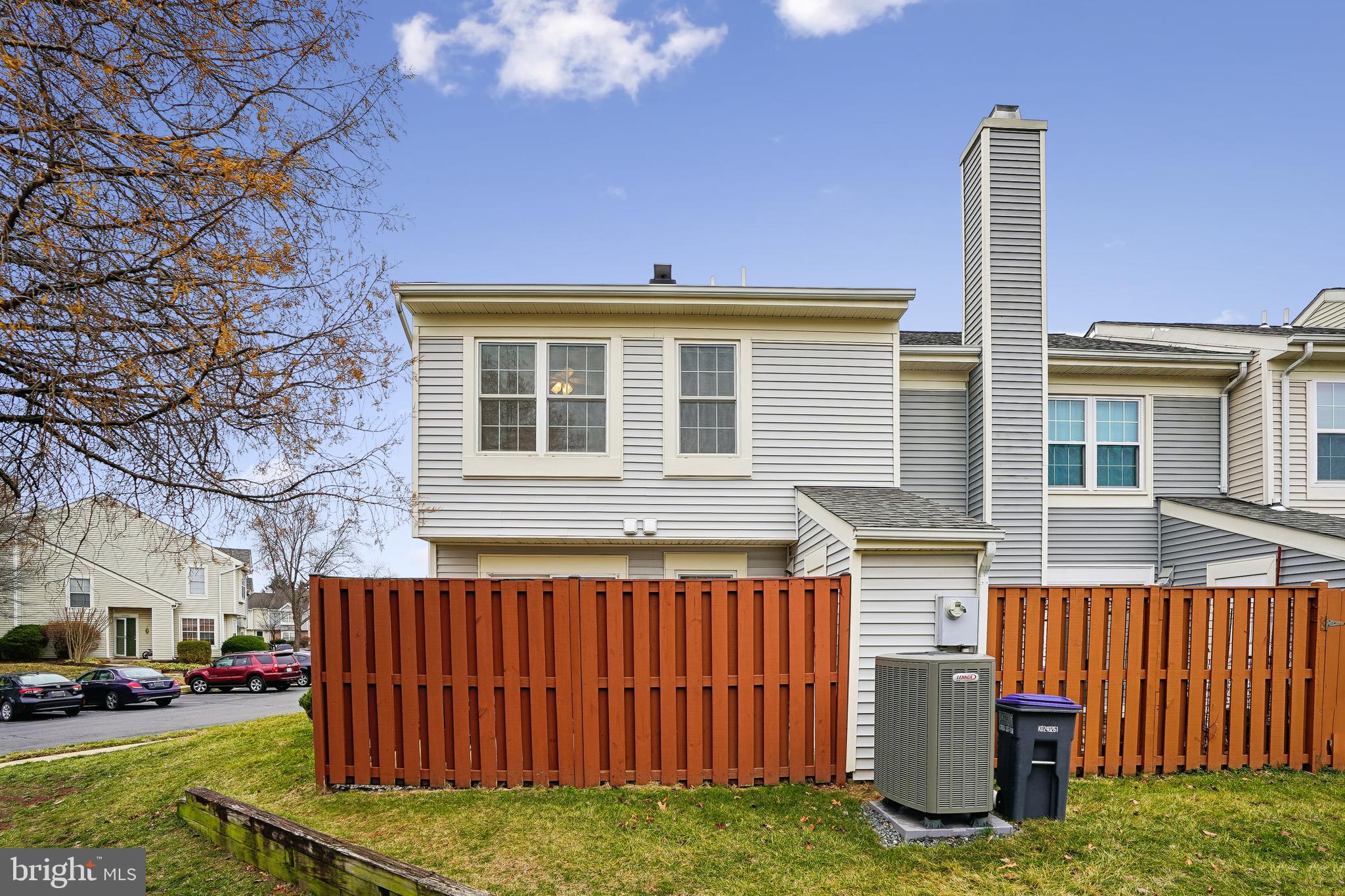 ROLLING RIDGE - Residential