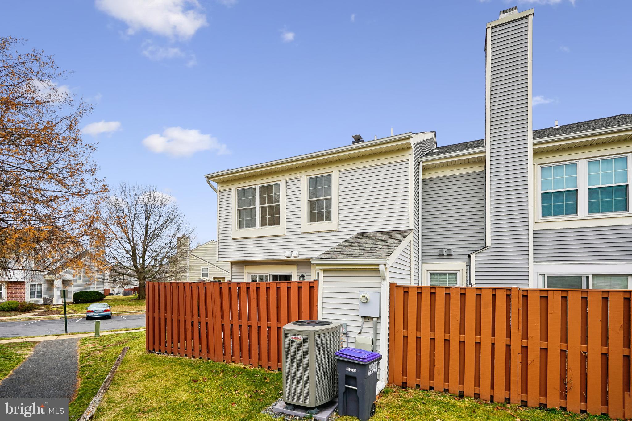 ROLLING RIDGE - Residential