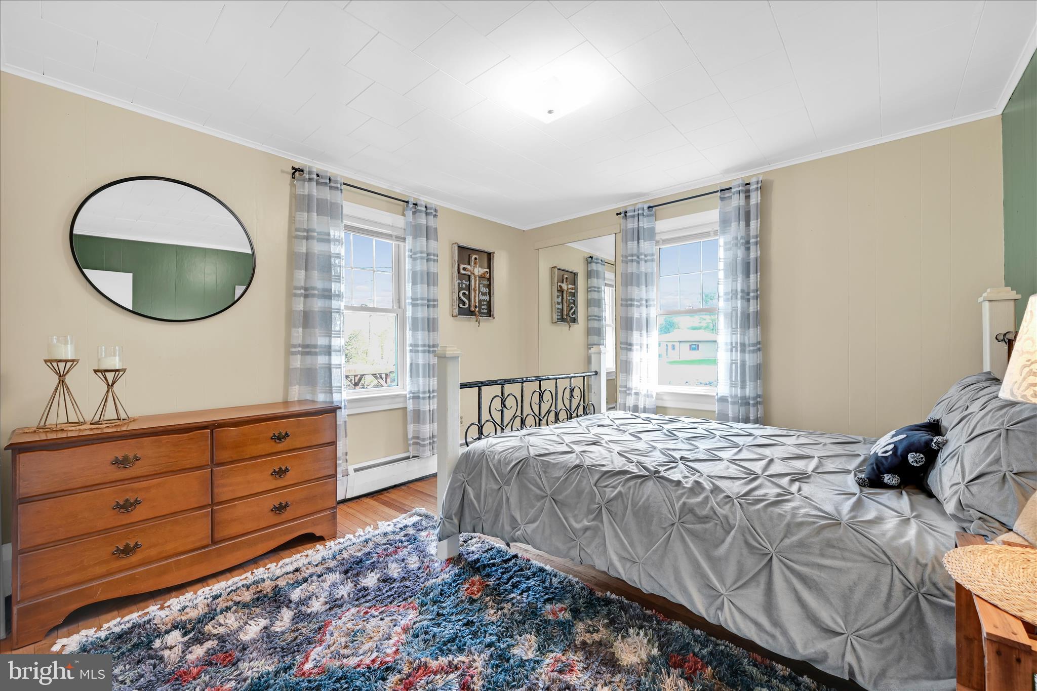 PINE GROVE - Residential