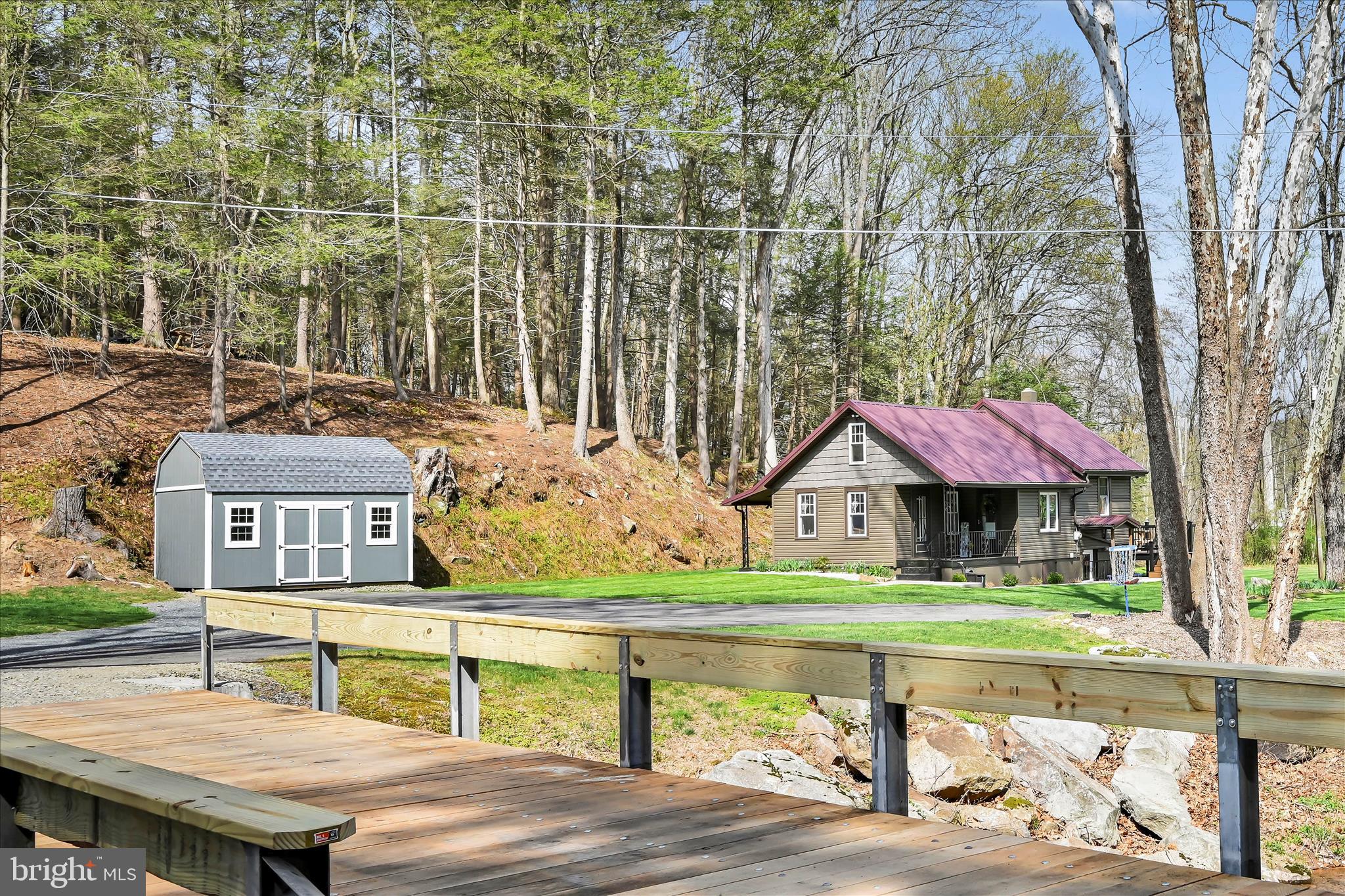 PINE GROVE - Residential