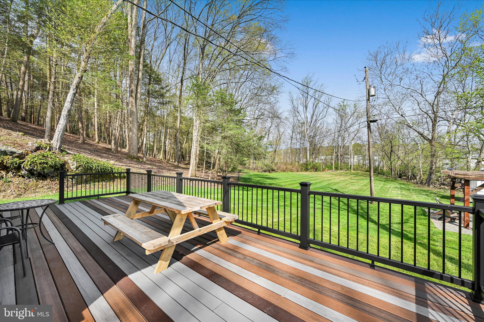 PINE GROVE - Residential