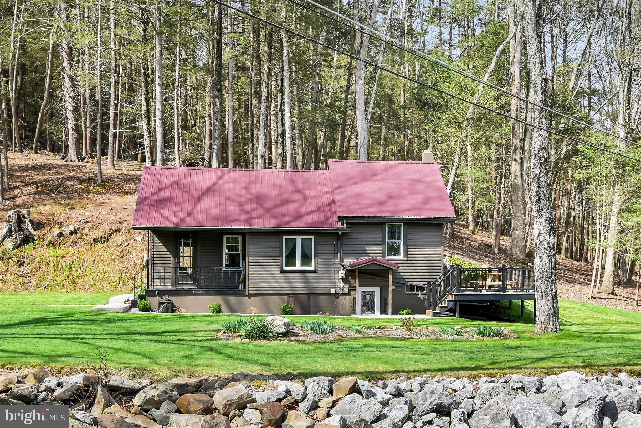 PINE GROVE - Residential