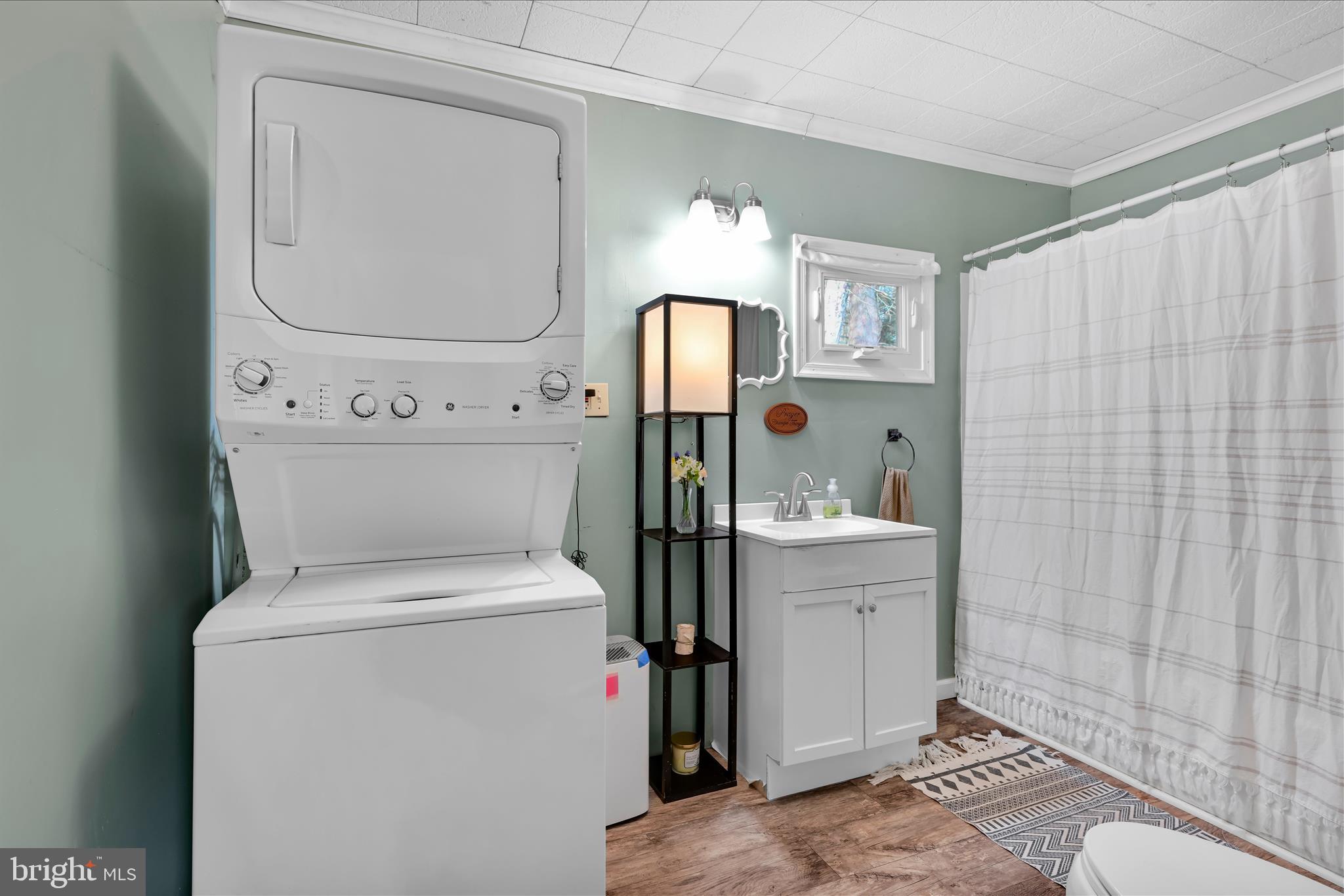 PINE GROVE - Residential