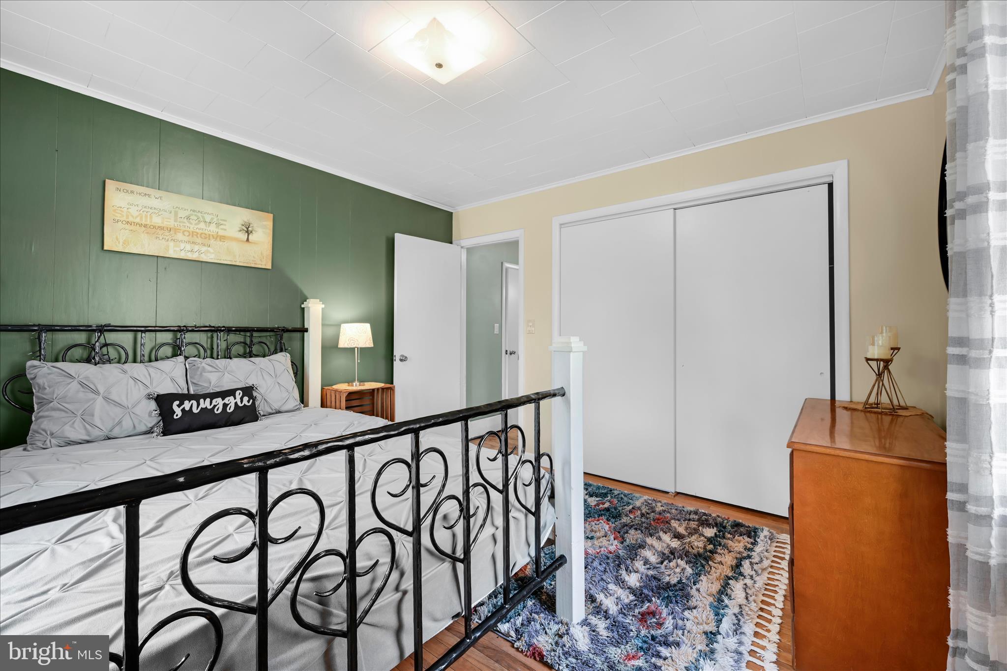 PINE GROVE - Residential