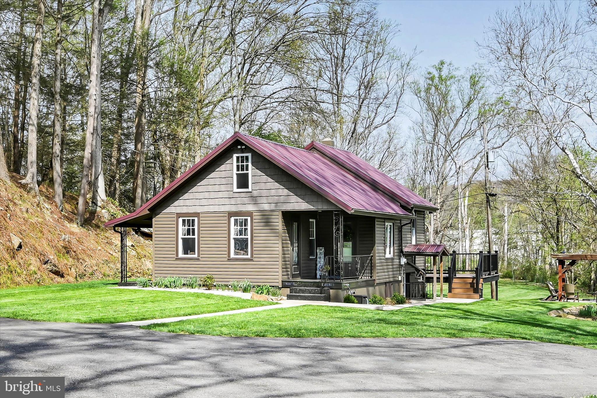 PINE GROVE - Residential