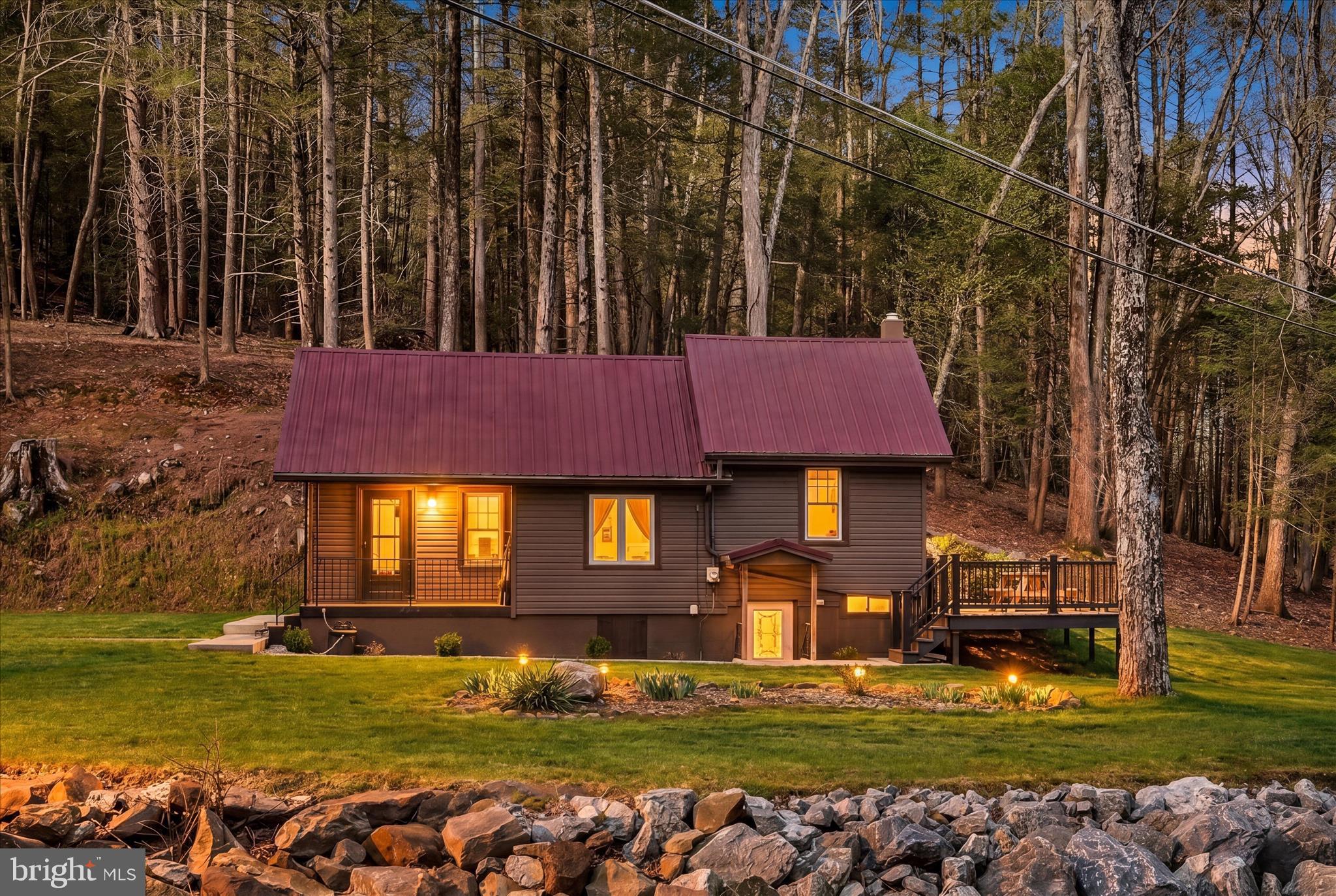 PINE GROVE - Residential