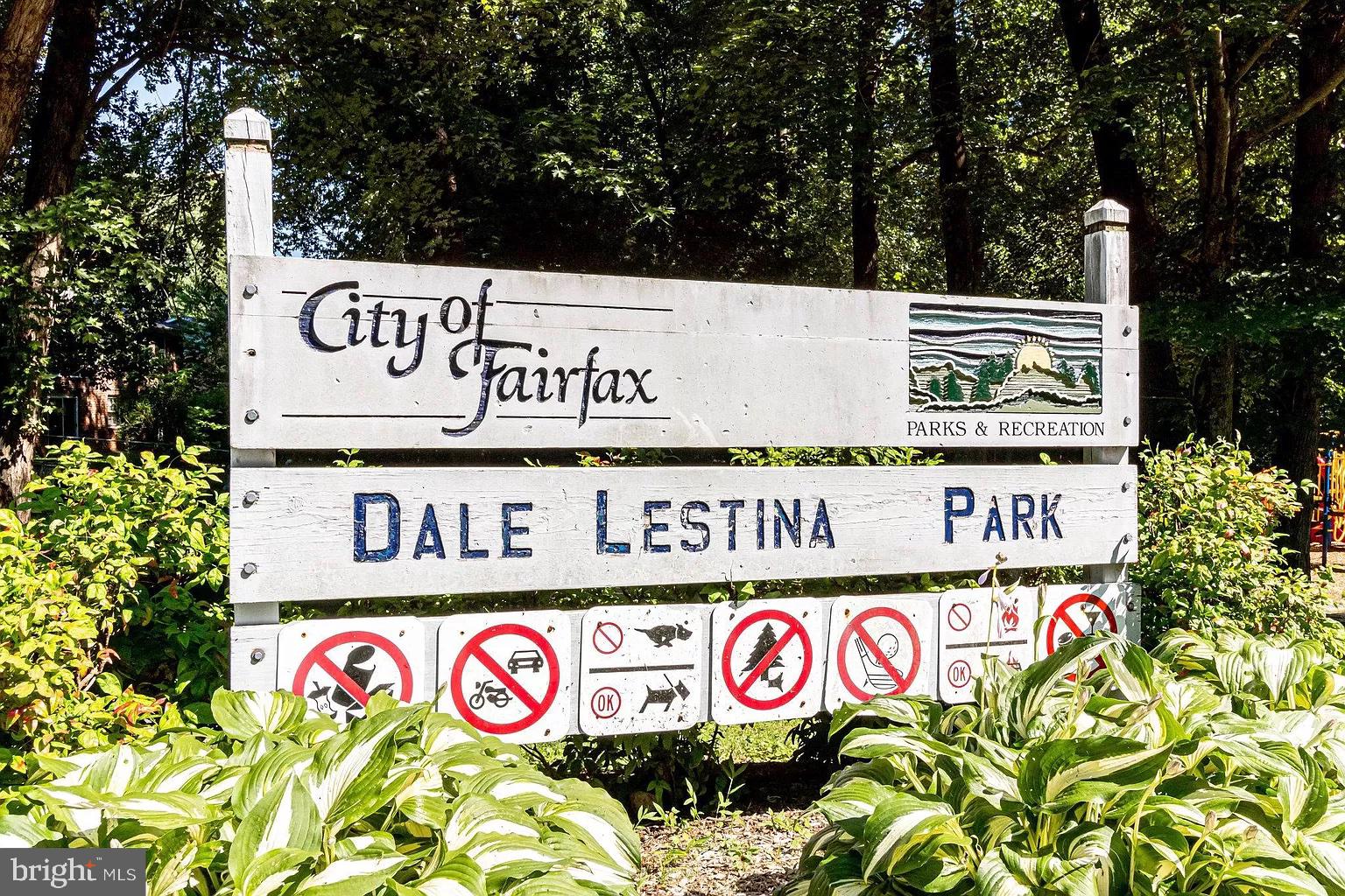 MOSBY WOODS - Residential Lease