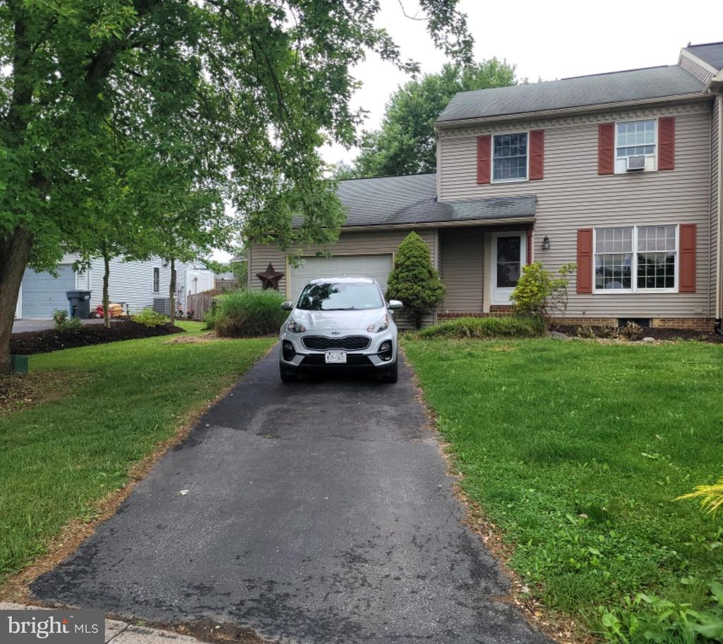 Photo of 35 DERBY LN, LANCASTER, PA 17603 (MLS # PALA2036120)