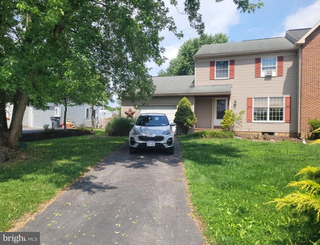 Photo of 35 DERBY LN, LANCASTER, PA 17603 (MLS # PALA2036120)
