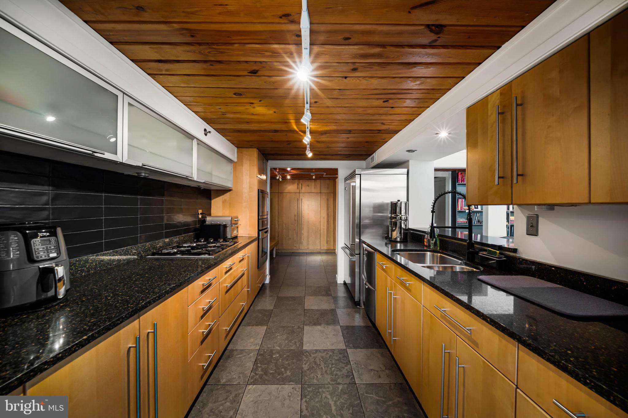 CANTON COVE - Residential