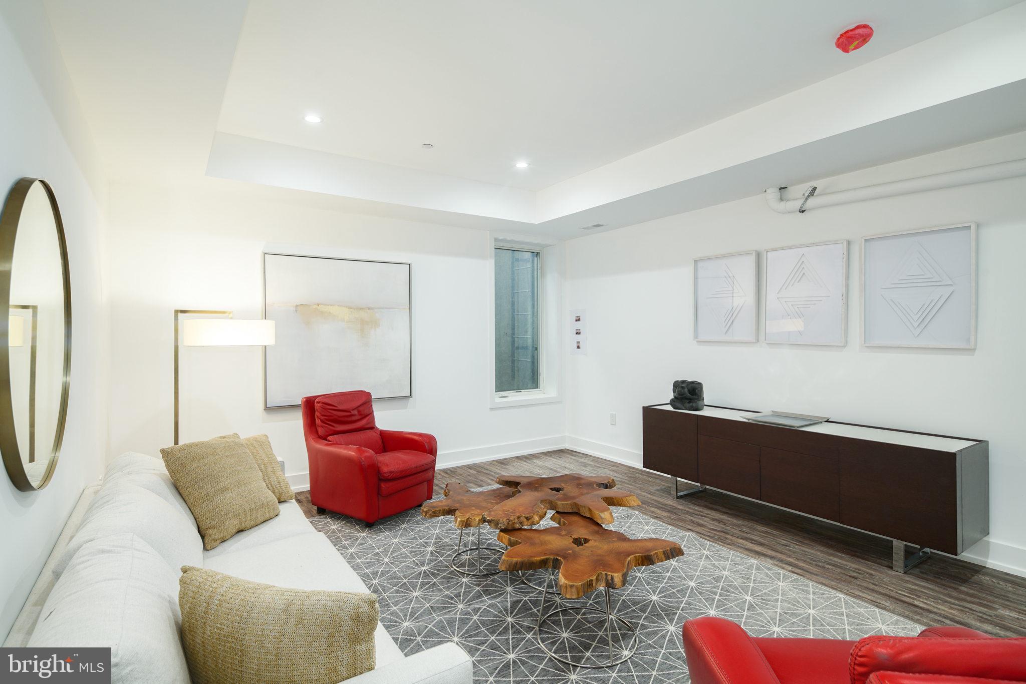 OLDE KENSINGTON - Residential