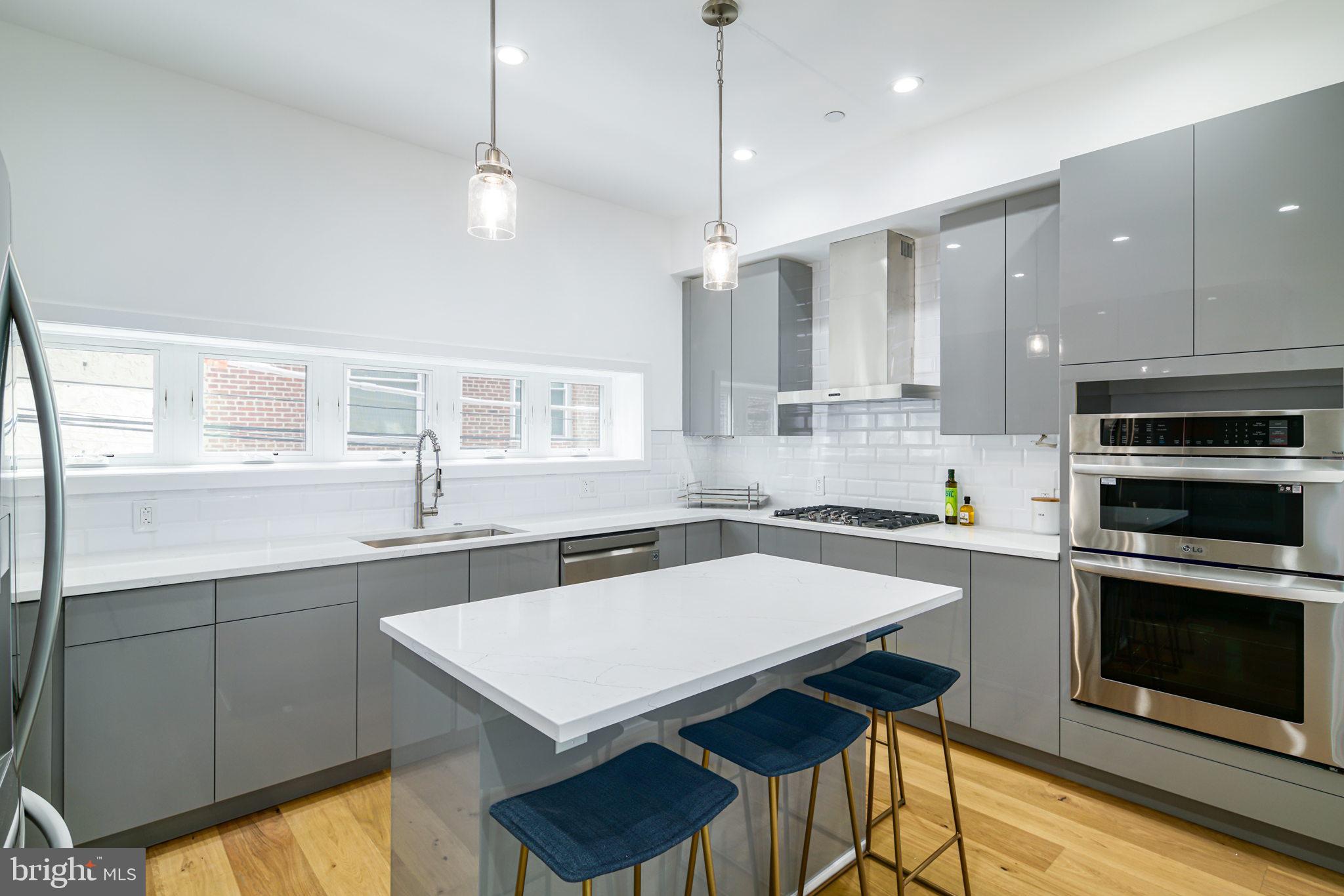 OLDE KENSINGTON - Residential