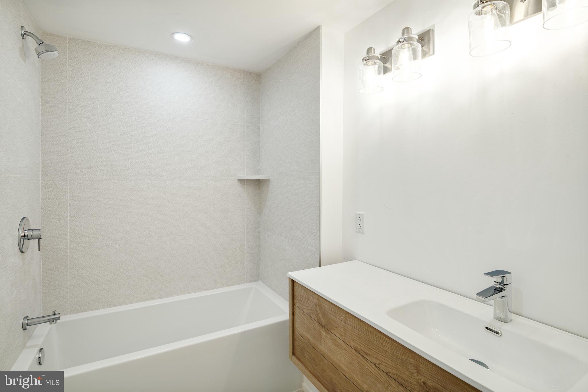 OLDE KENSINGTON - Residential