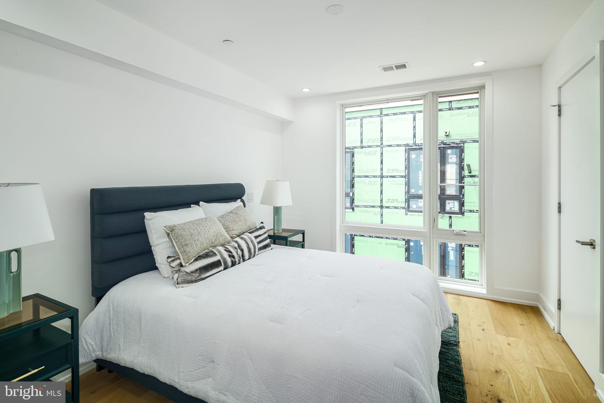 OLDE KENSINGTON - Residential