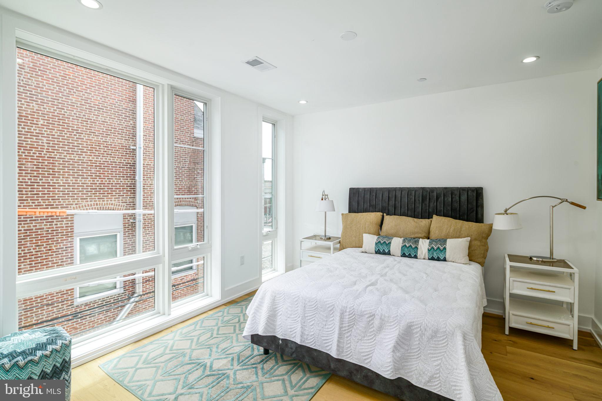 OLDE KENSINGTON - Residential