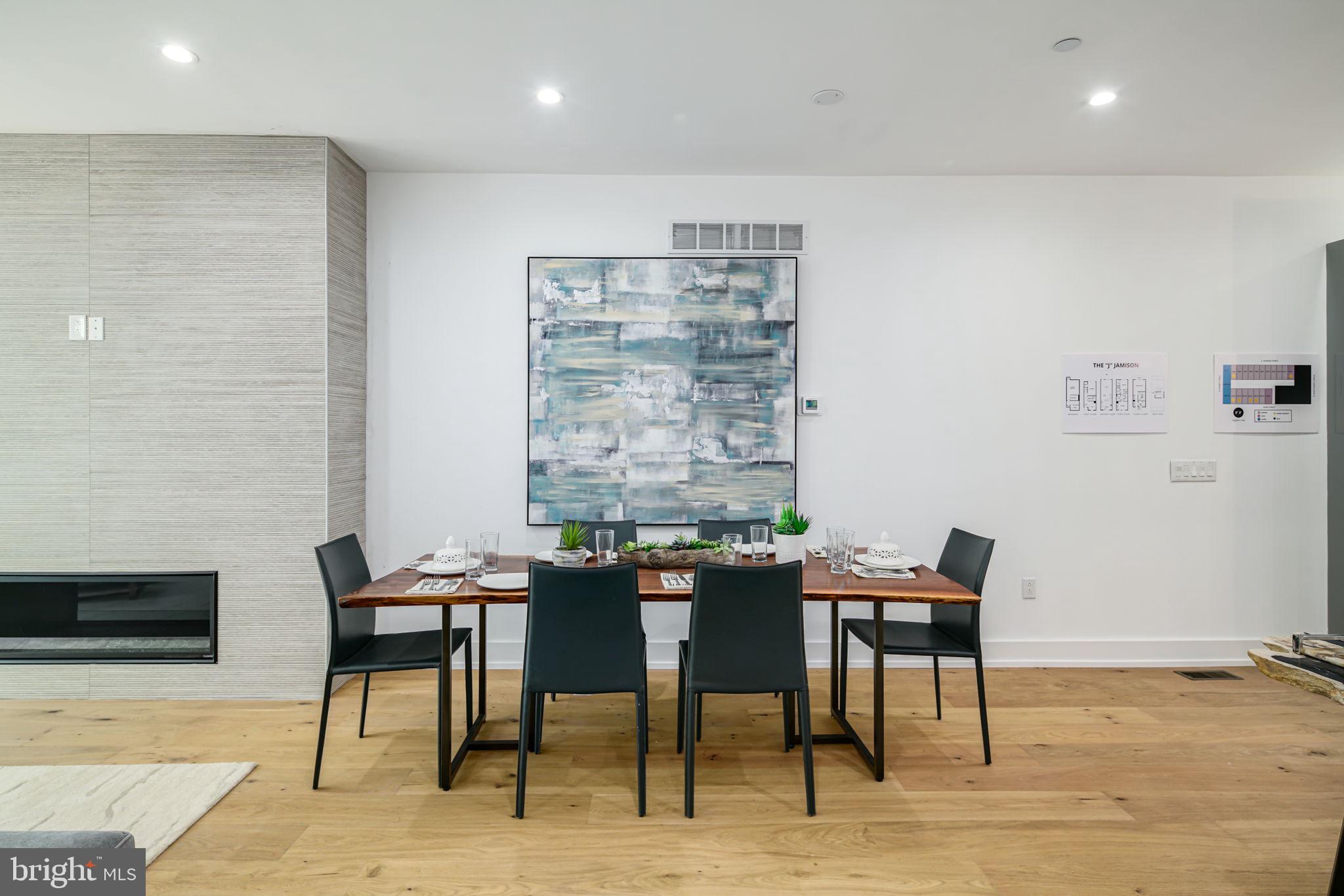 OLDE KENSINGTON - Residential