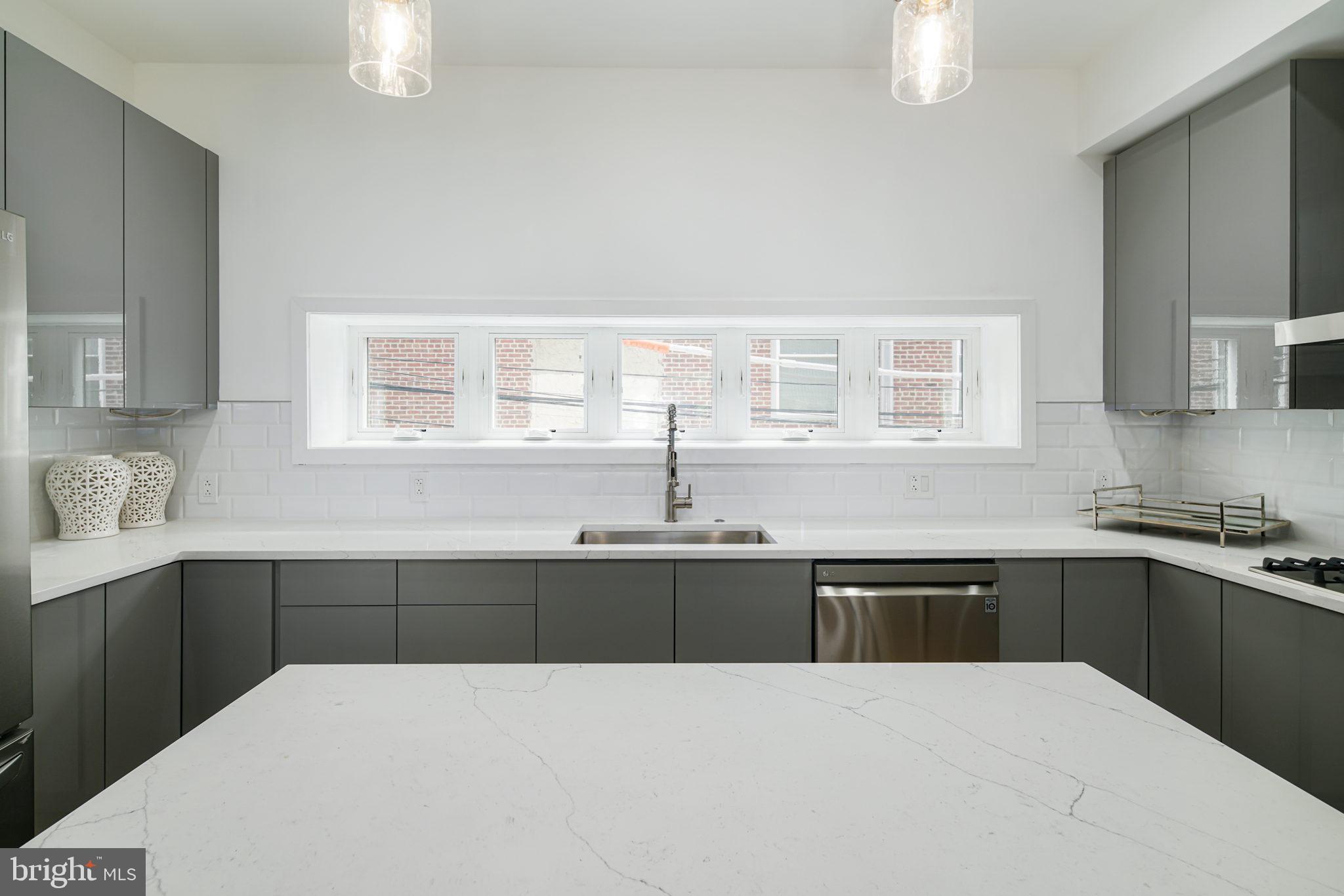 OLDE KENSINGTON - Residential