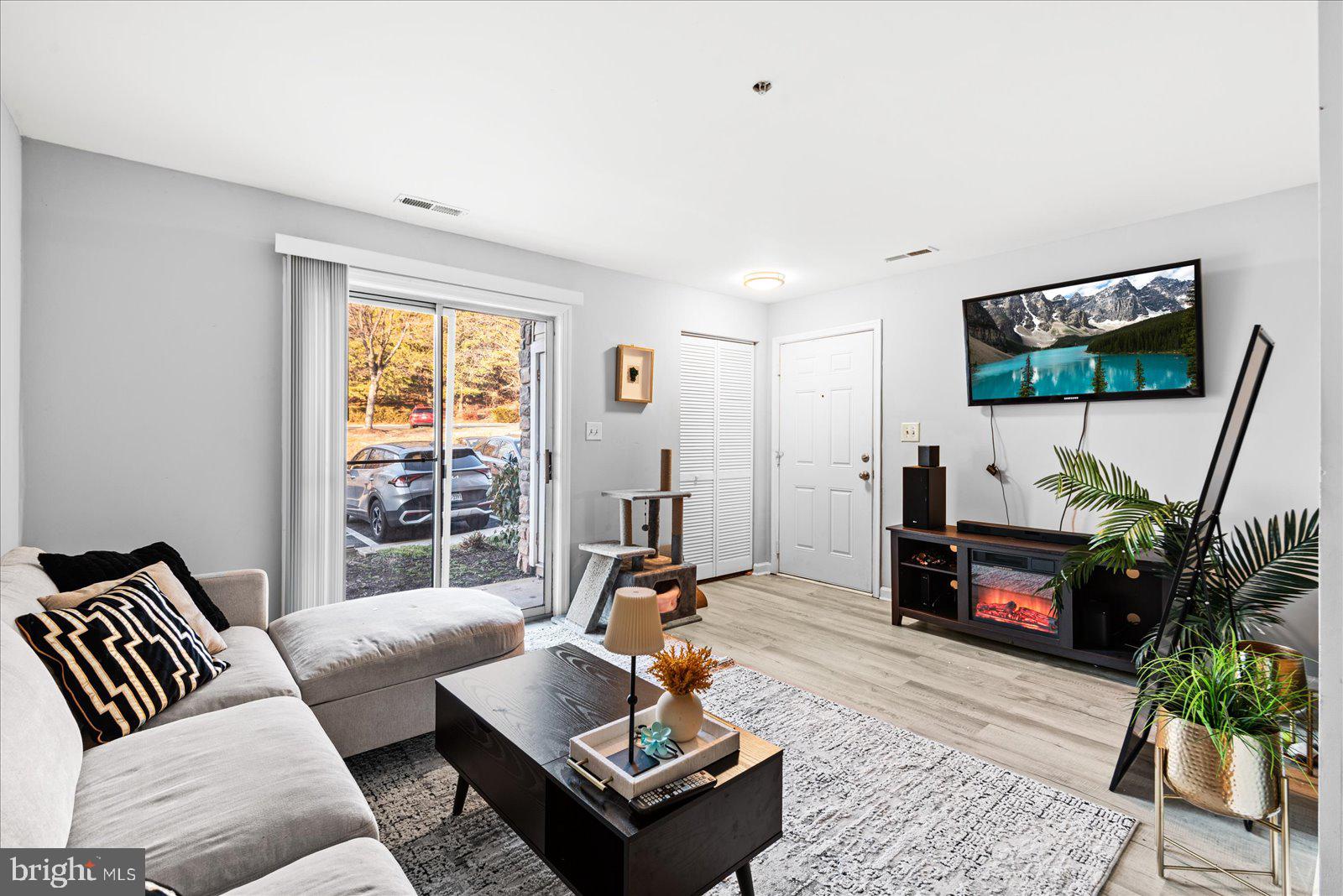 CARRIAGE POINTE AT AQUIA - Residential