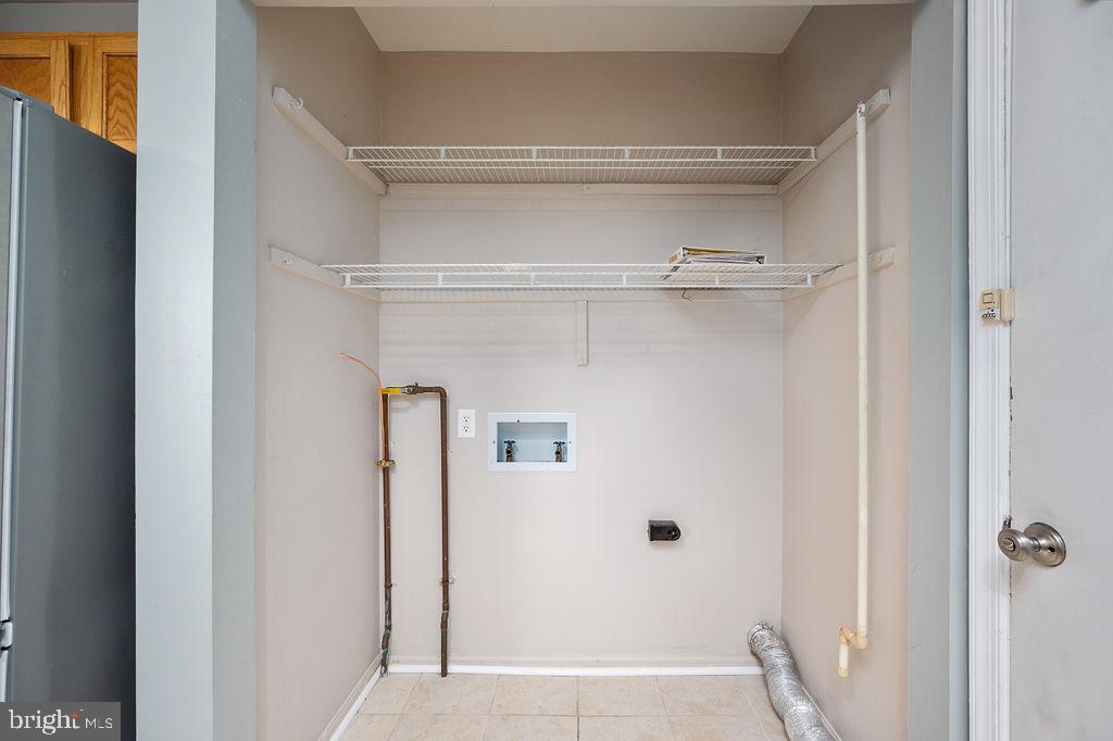 MAPLE GROVE - Residential