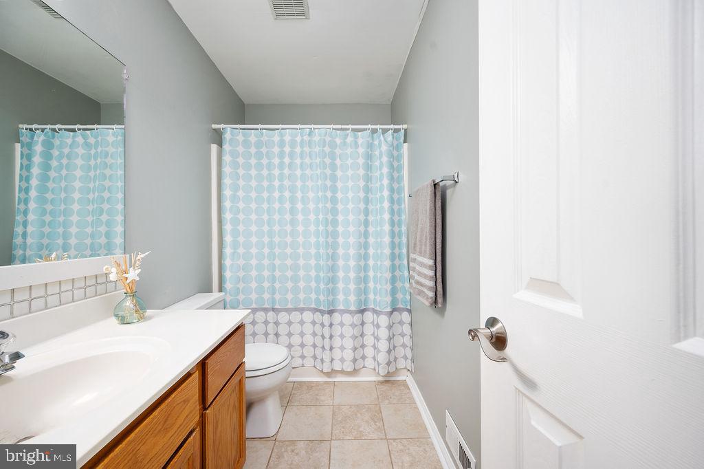 MAPLE GROVE - Residential